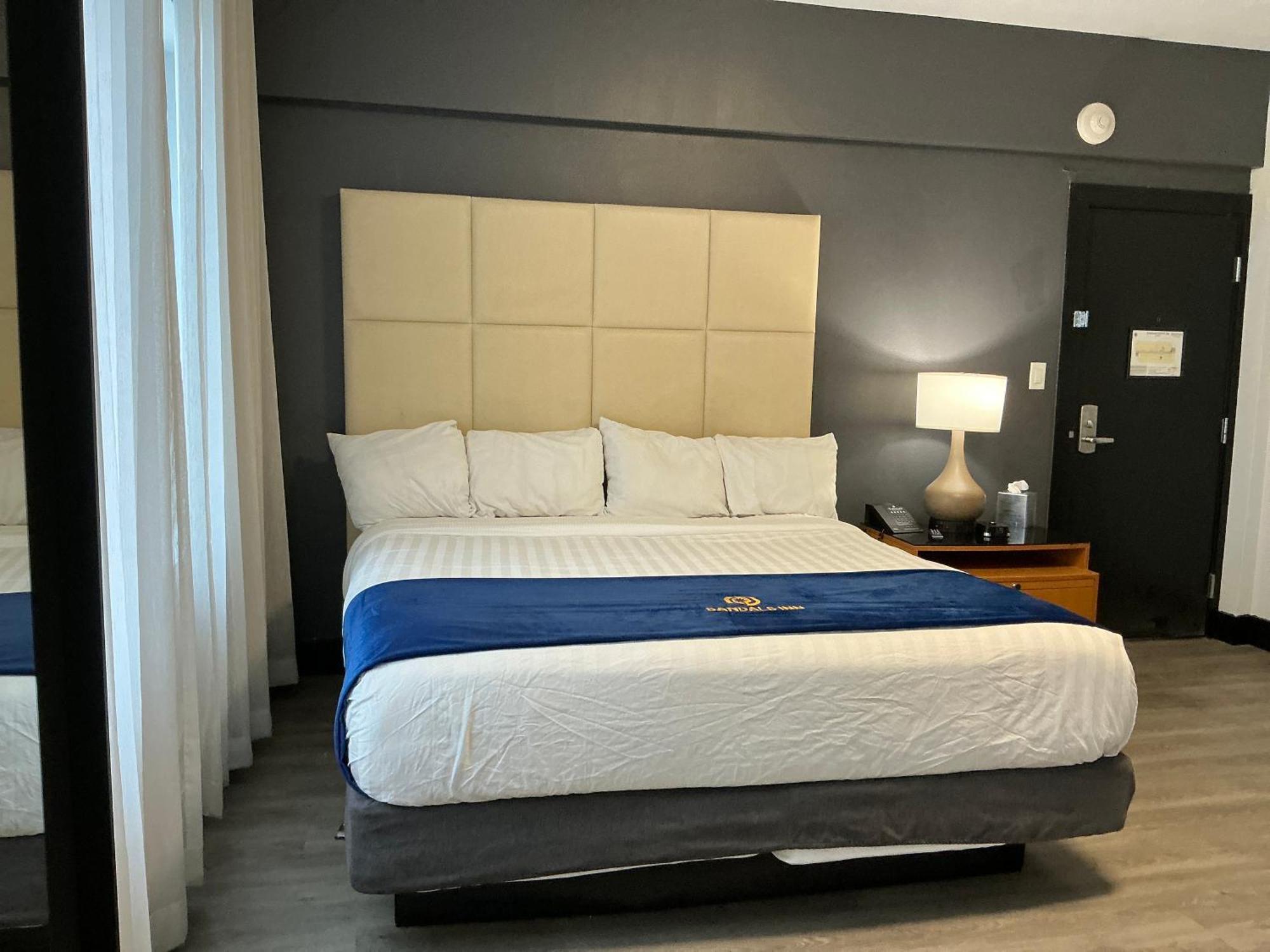 Streamline In Hotel 4*