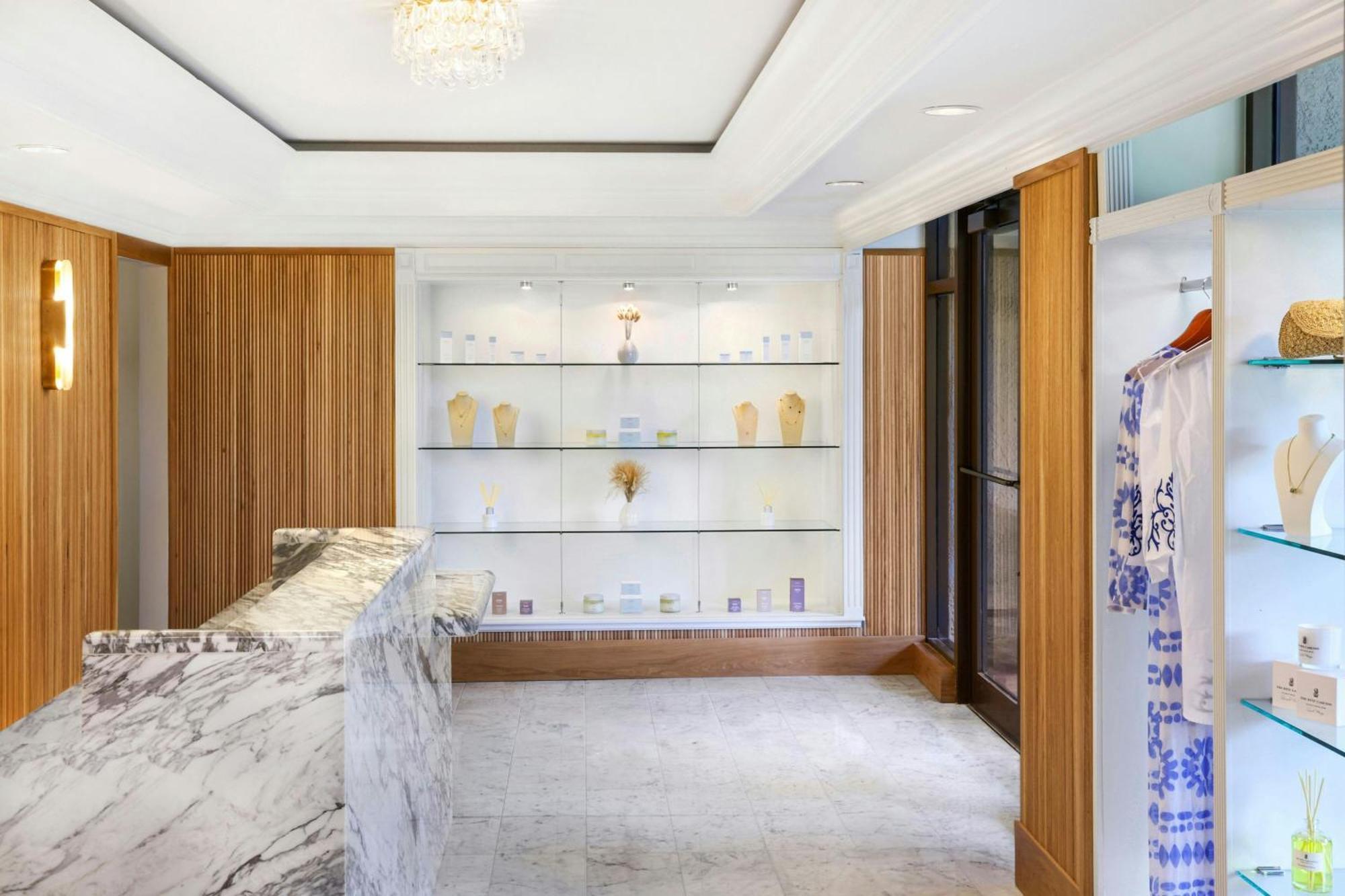 The Ritz-carlton Coconut Grove, Hotel 5*