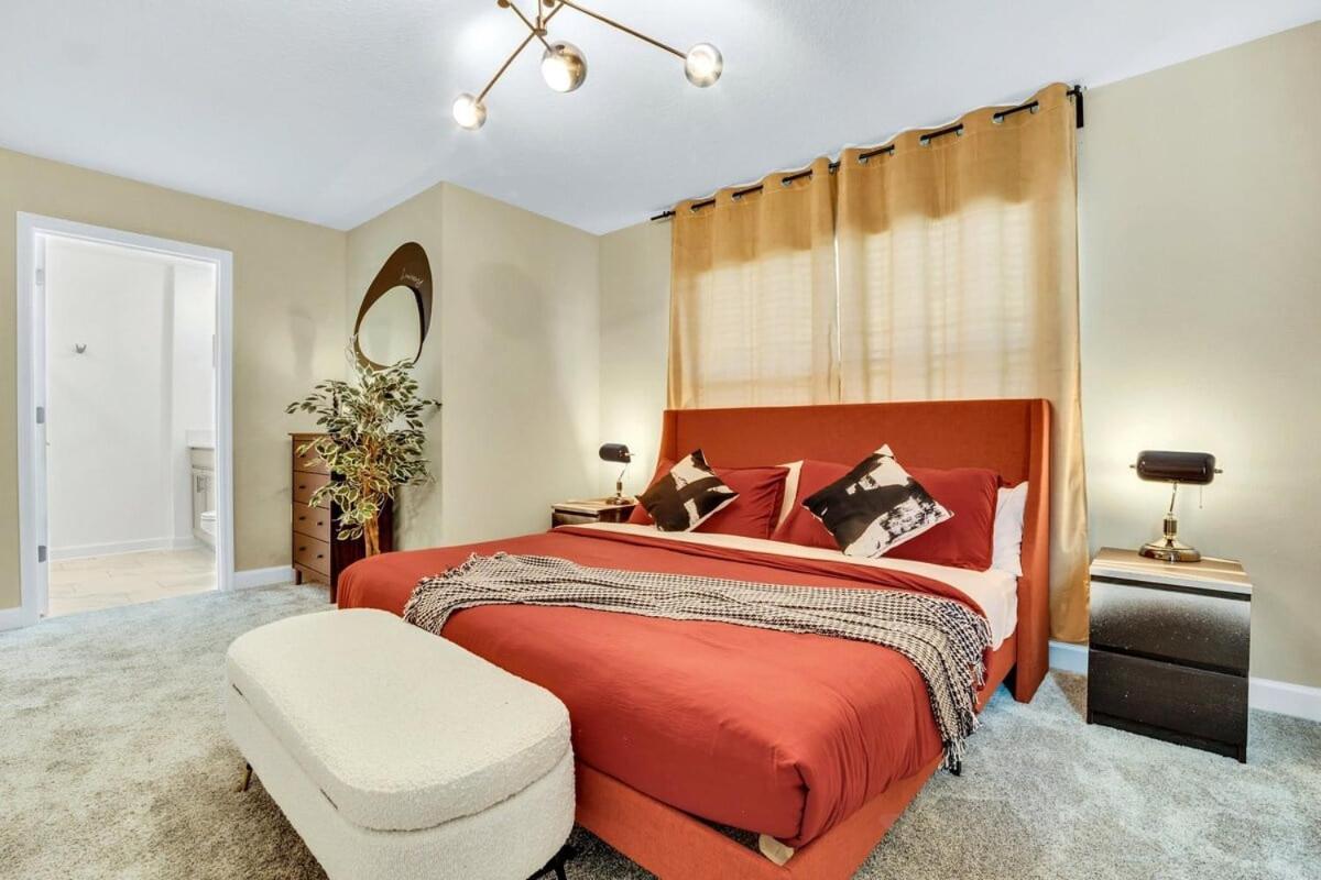 Brand New Storey 5 Bedroom With Pool Holiday home *