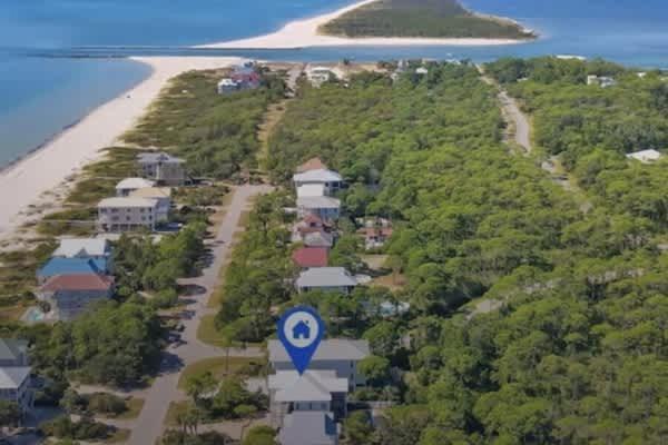 Pet Friendly- St George Island Sleeps 13- Pool Holiday home *