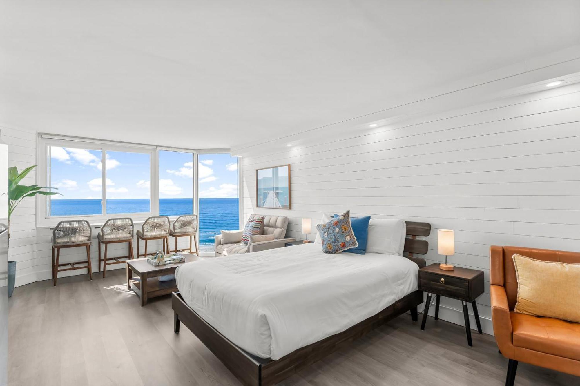 Fantastic Fully Renovated Front - Incredible View - Of The Gulf 723 Holiday home