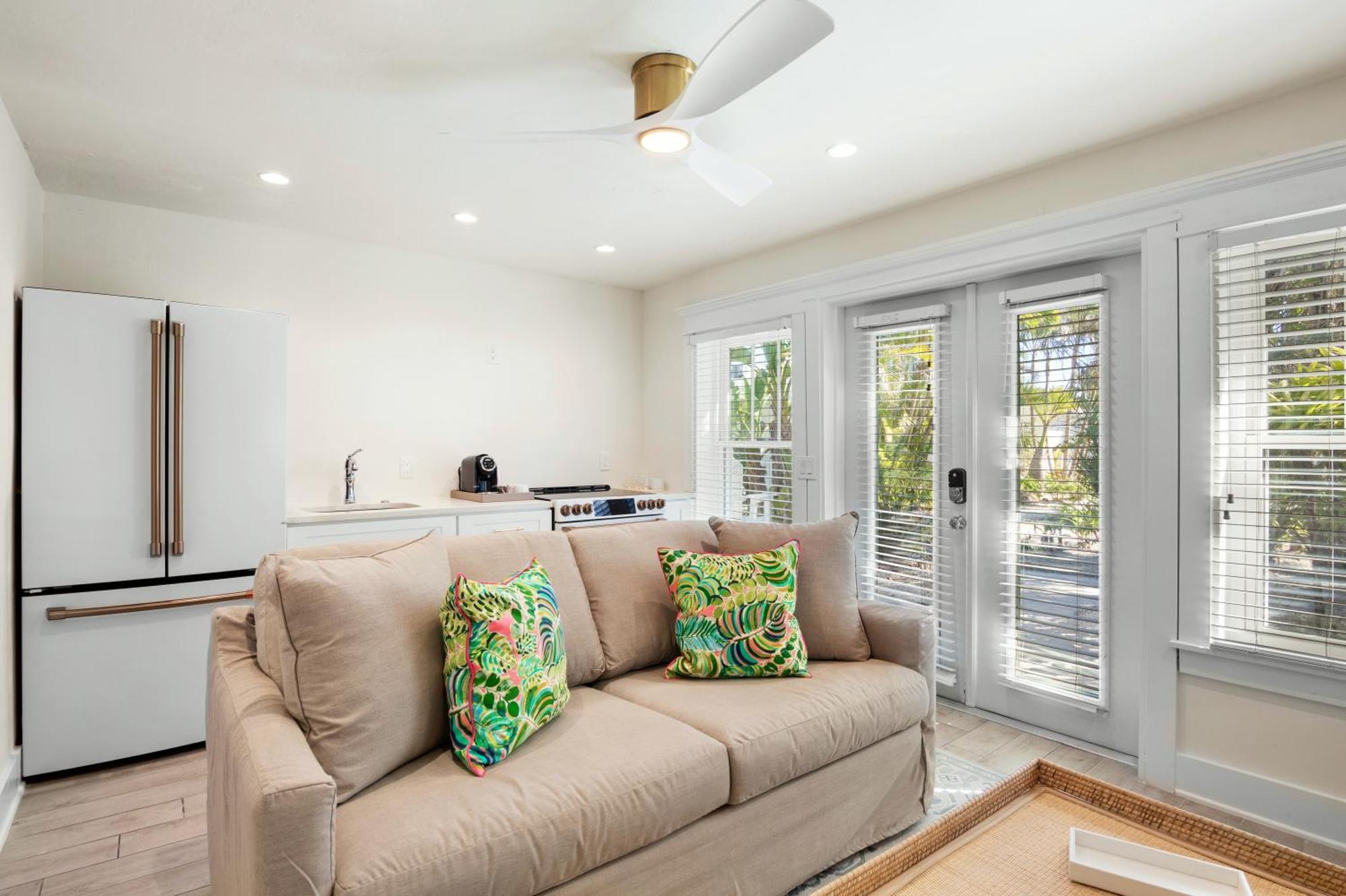 Tropical Breeze Sarasota