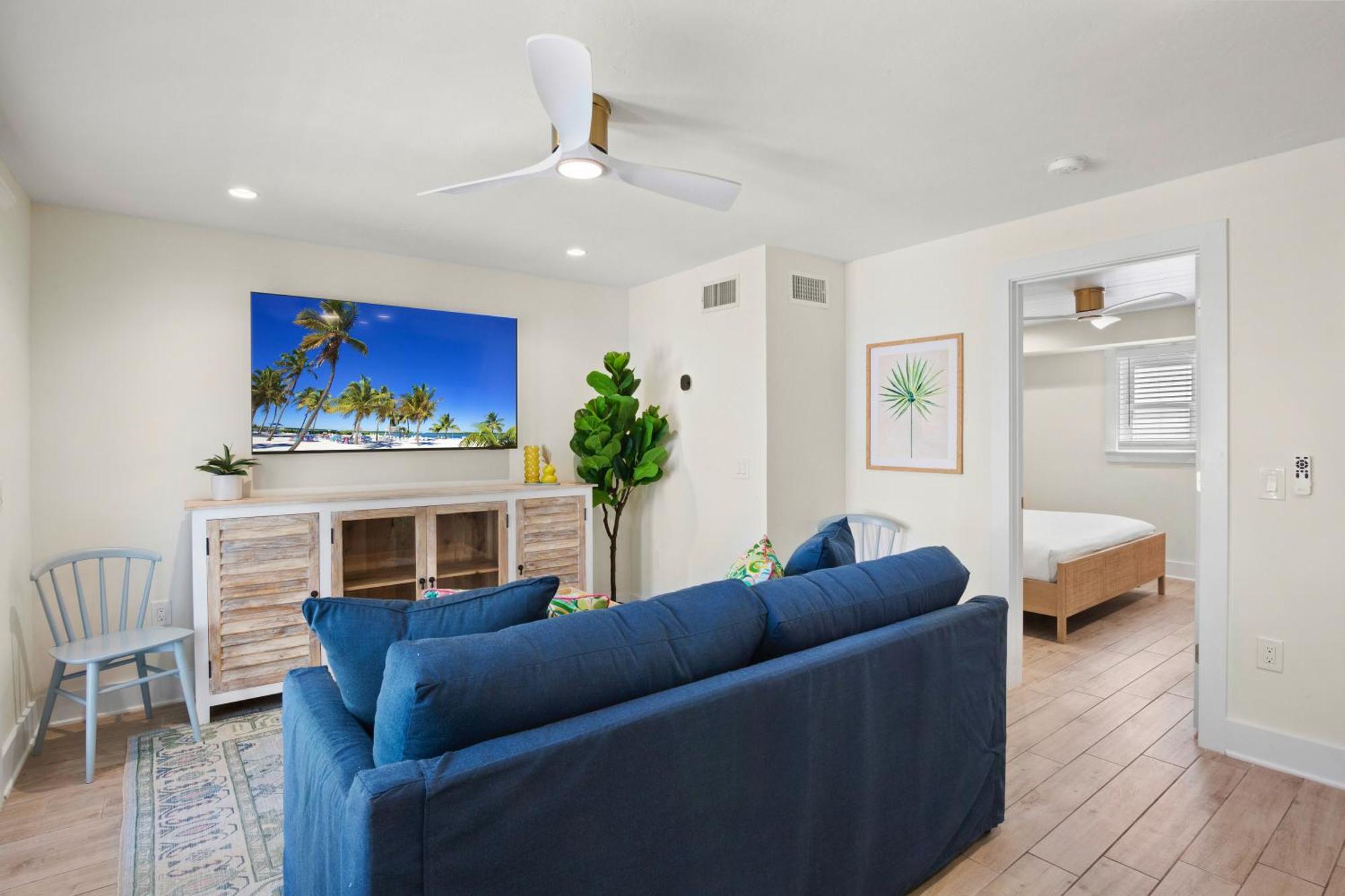 Tropical Breeze Aparthotel