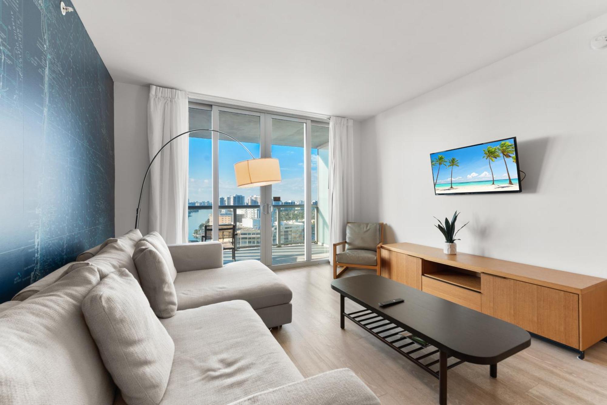 Aparthotel Water View Building With Pool - 5-min Walk To The *