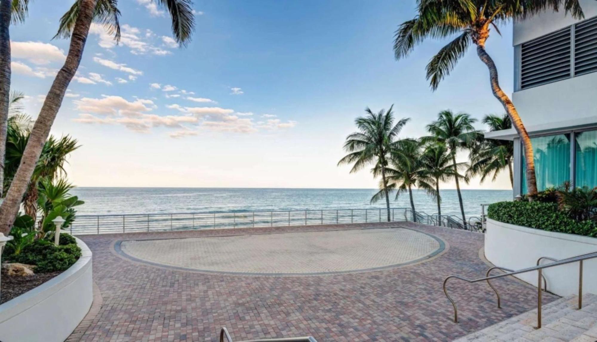 Resort The Diplomat Hollywood, Curio Collection By Hilton 4*