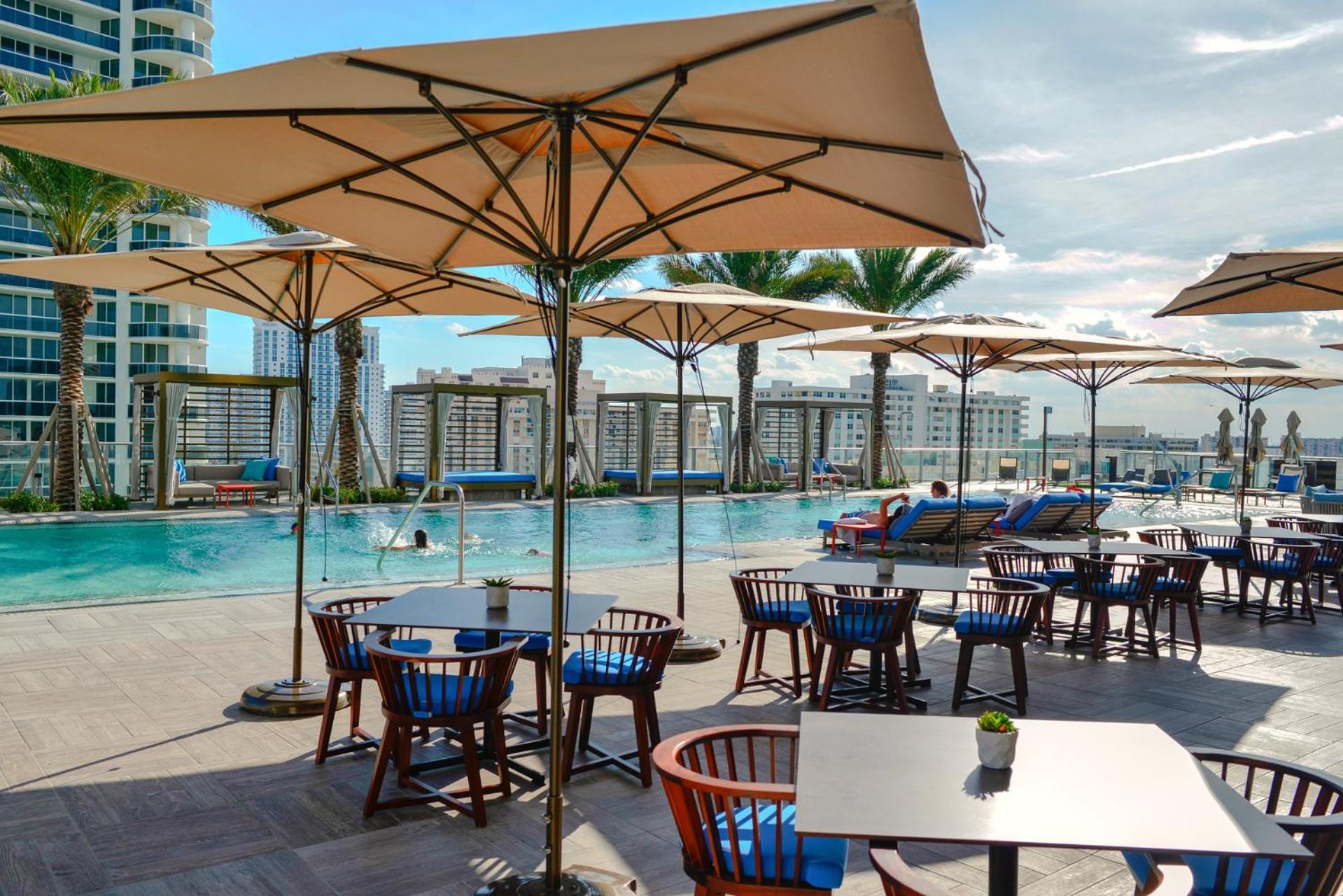Beachfront Paradise To Spend Time W The Family Apartment Hollywood