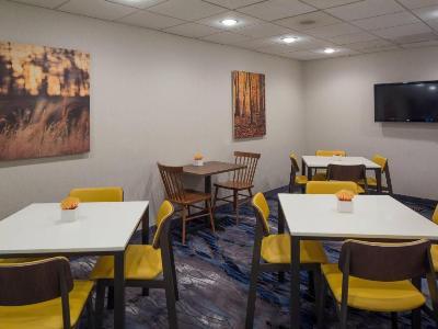 Fairfield & By Marriott Orlando Buena Vista Hotel 3*
