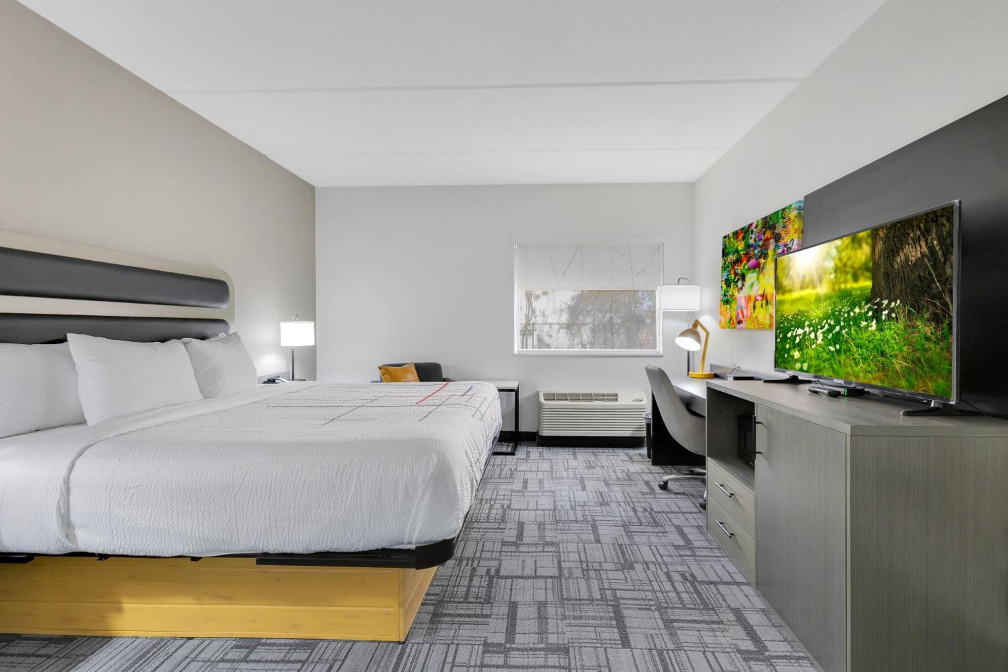 La Quinta & By Wyndham Mandarin Hotel 3*