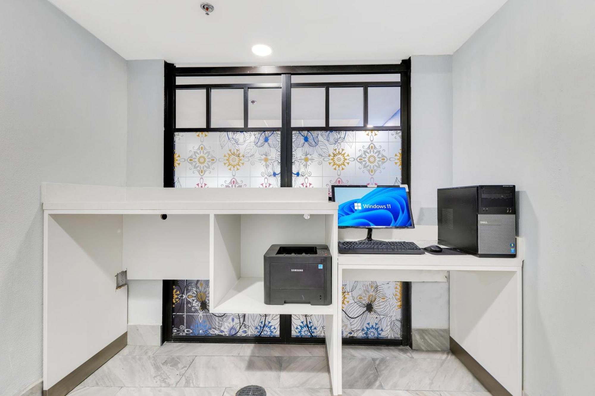 La Quinta & By Wyndham Mandarin Hotel 3*