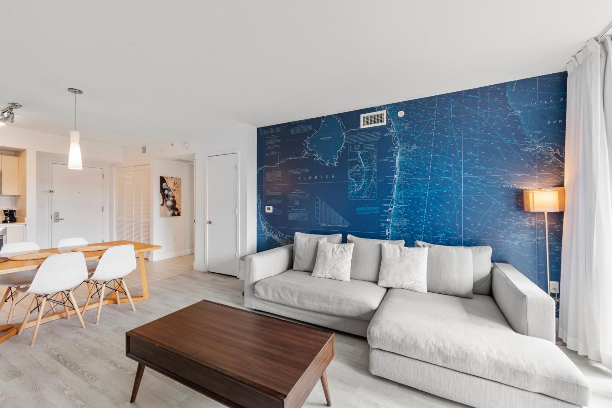 Aparthotel Water View Building With Pool - 5-min Walk To The