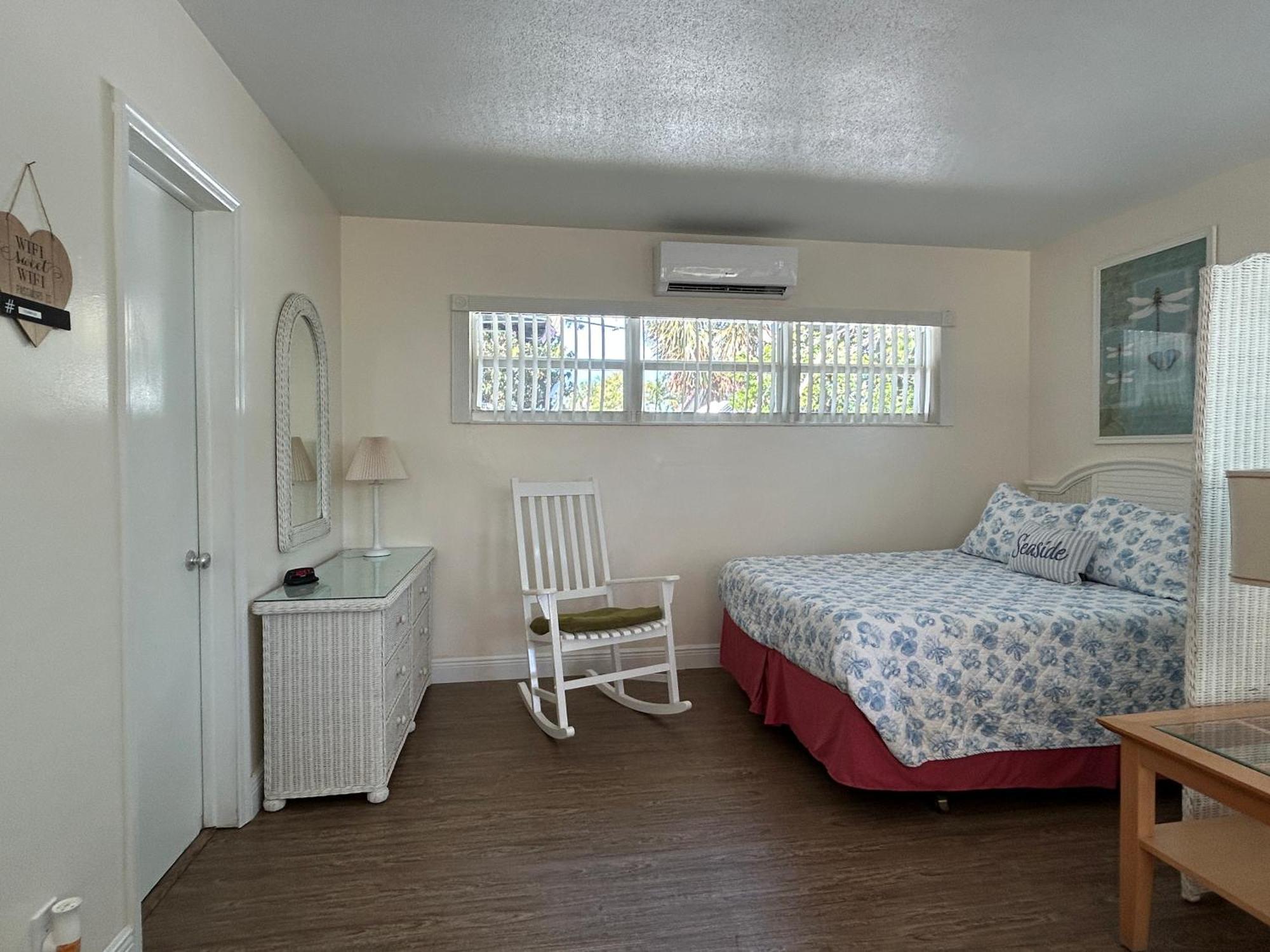Bahama Club Pompano - Lauderdale - Charming And Cozy & Close To With Pool Pompano Beach