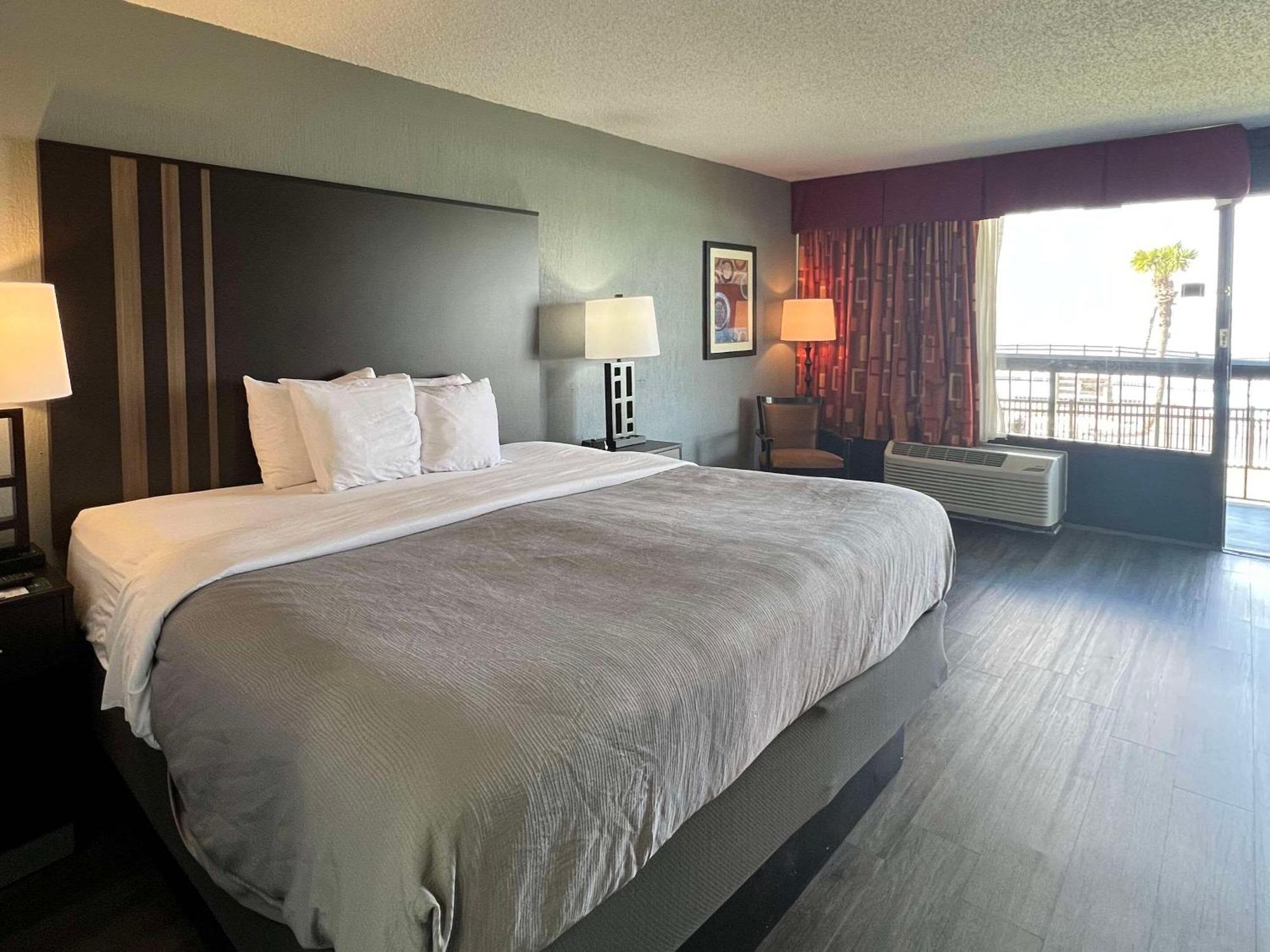 Hotel Quality & Bayside Near Pensacola