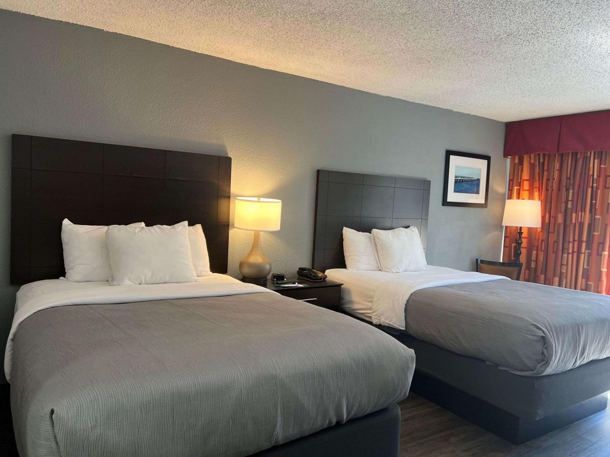Quality & Bayside Near Pensacola Hotel Gulf Breeze