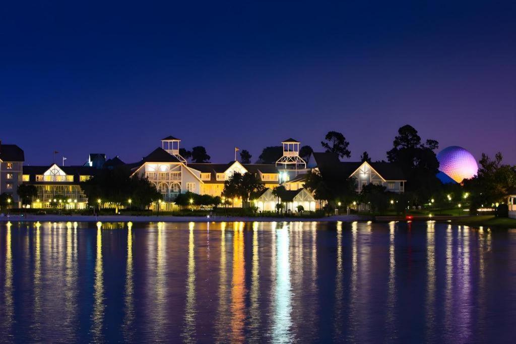 Disney's Club 4*