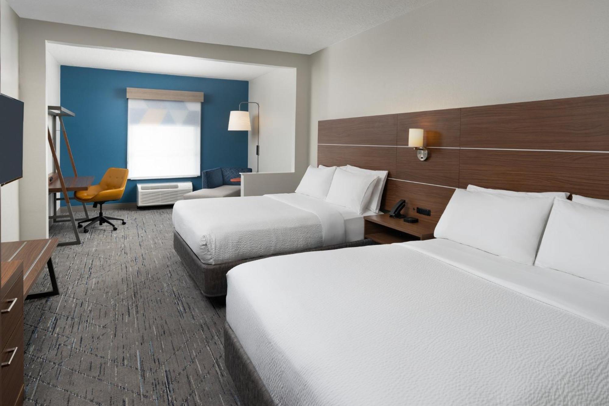 Express & International Airport By Ihg Hotel