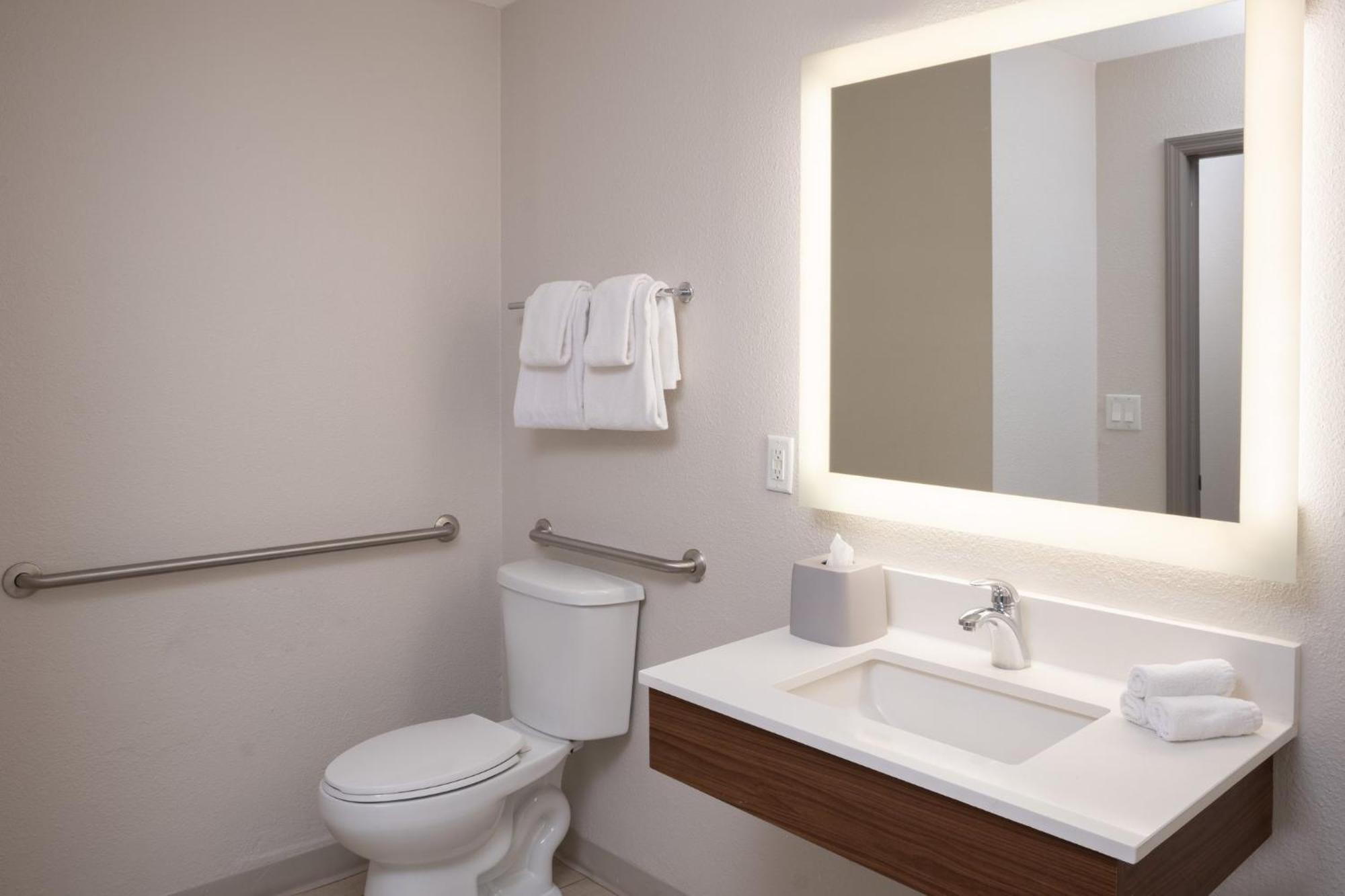 Express & International Airport By Ihg 2* Orlando