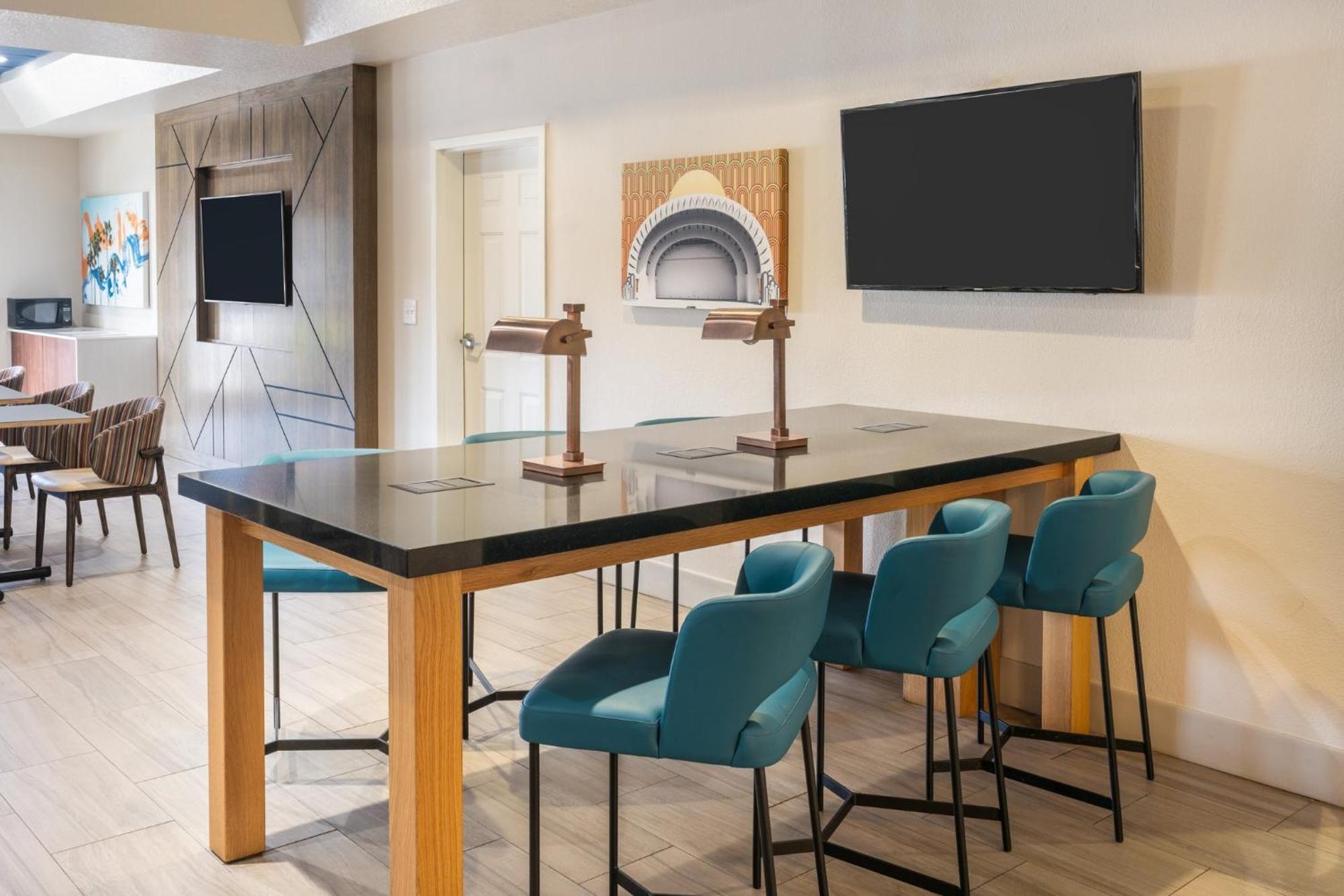 Express & International Airport By Ihg 2* Orlando