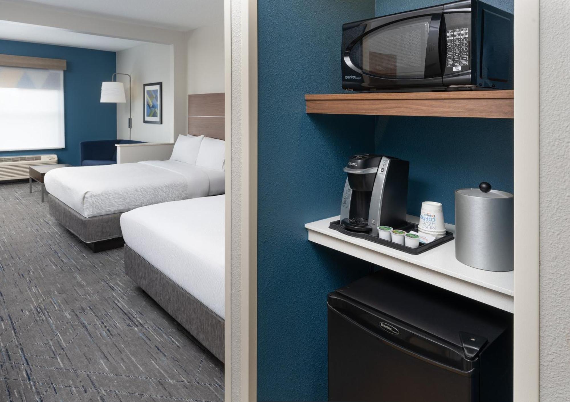 Express & International Airport By Ihg Hotel Orlando