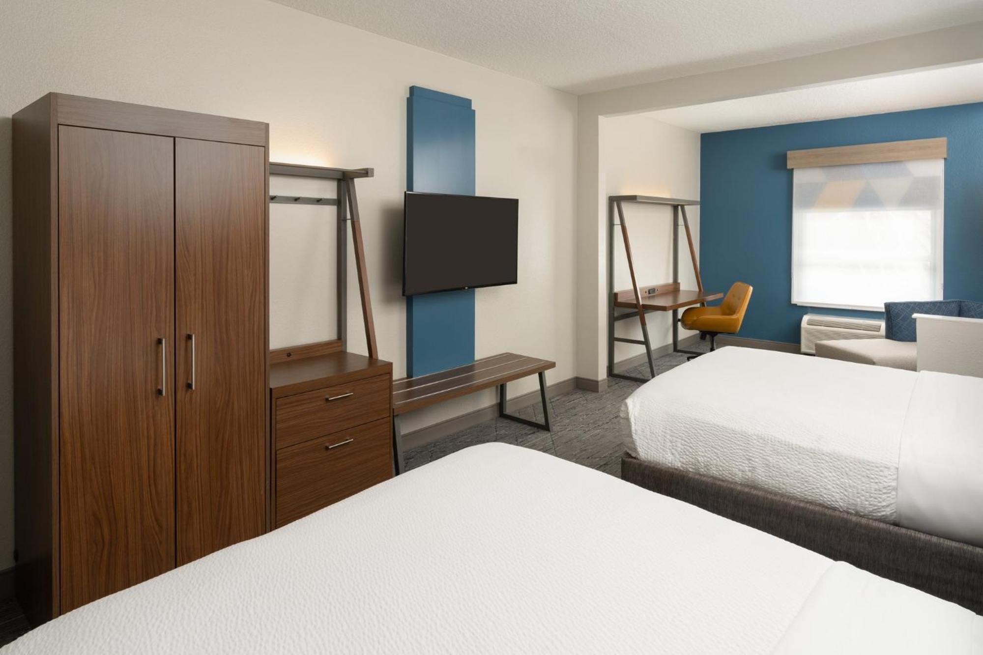 Hotel Express & International Airport By Ihg Orlando