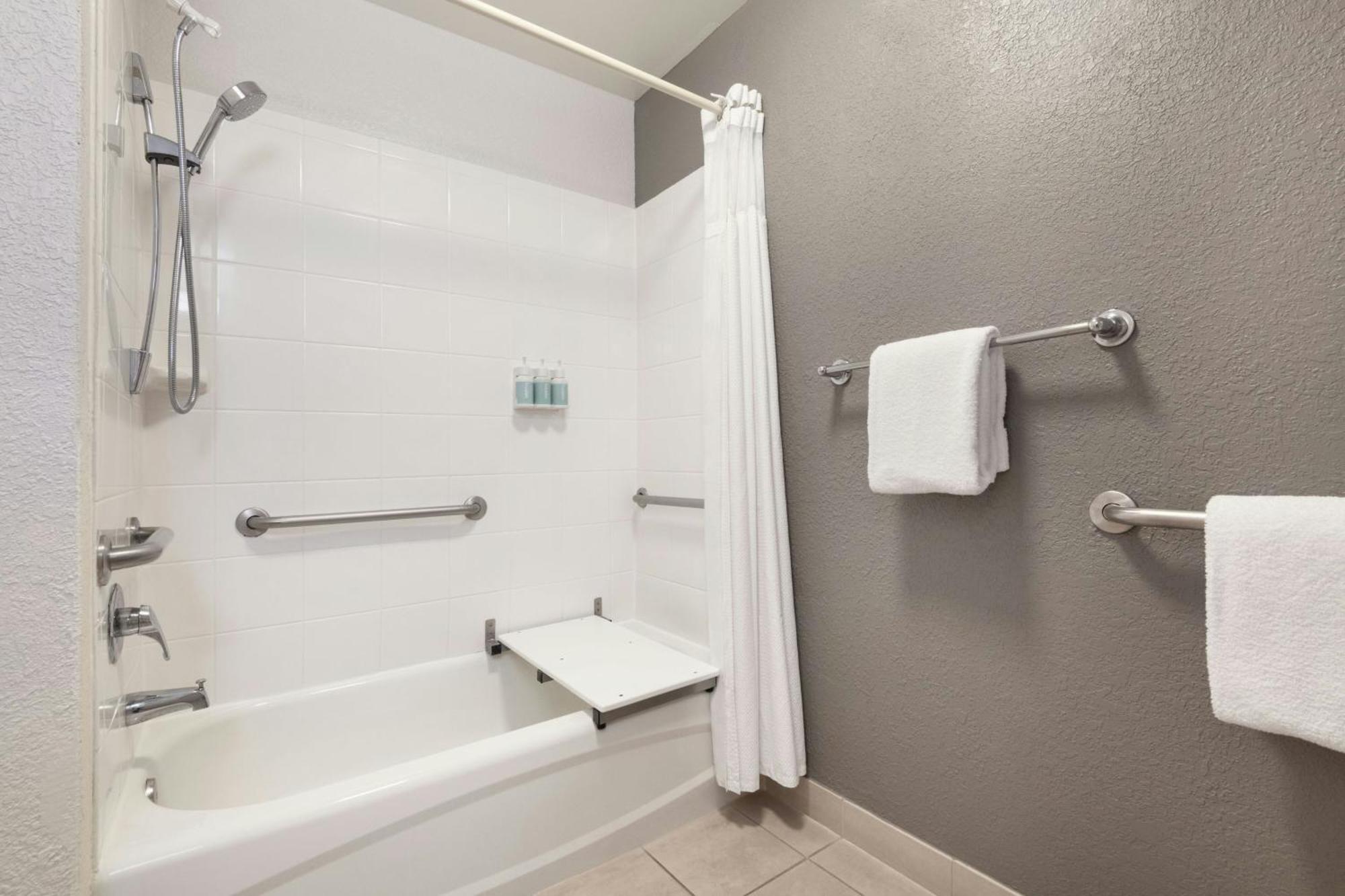 Courtyard By Marriott At The Mayo Clinic Campus/beaches Jacksonville