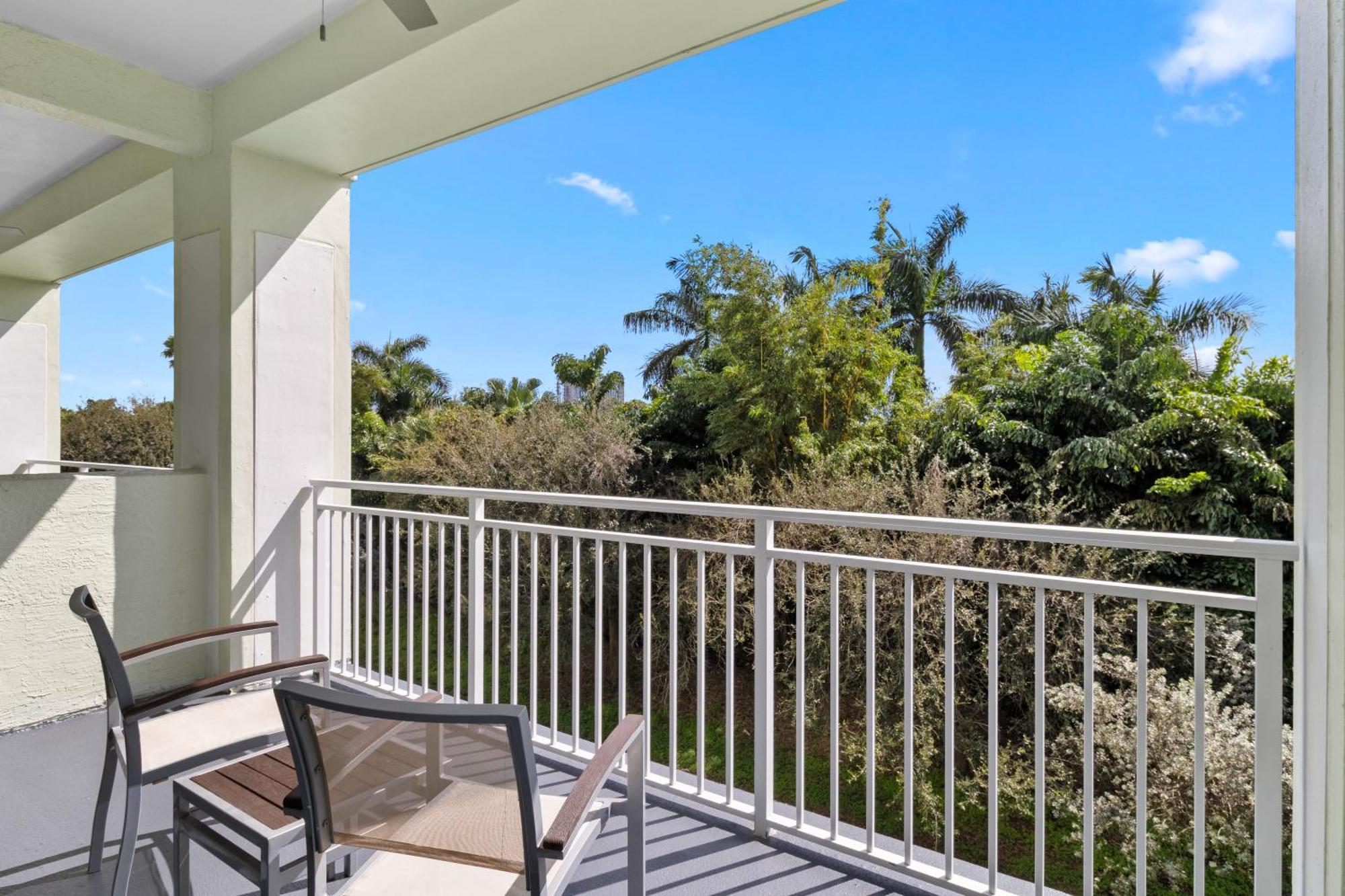 Provident At The Blue Doral