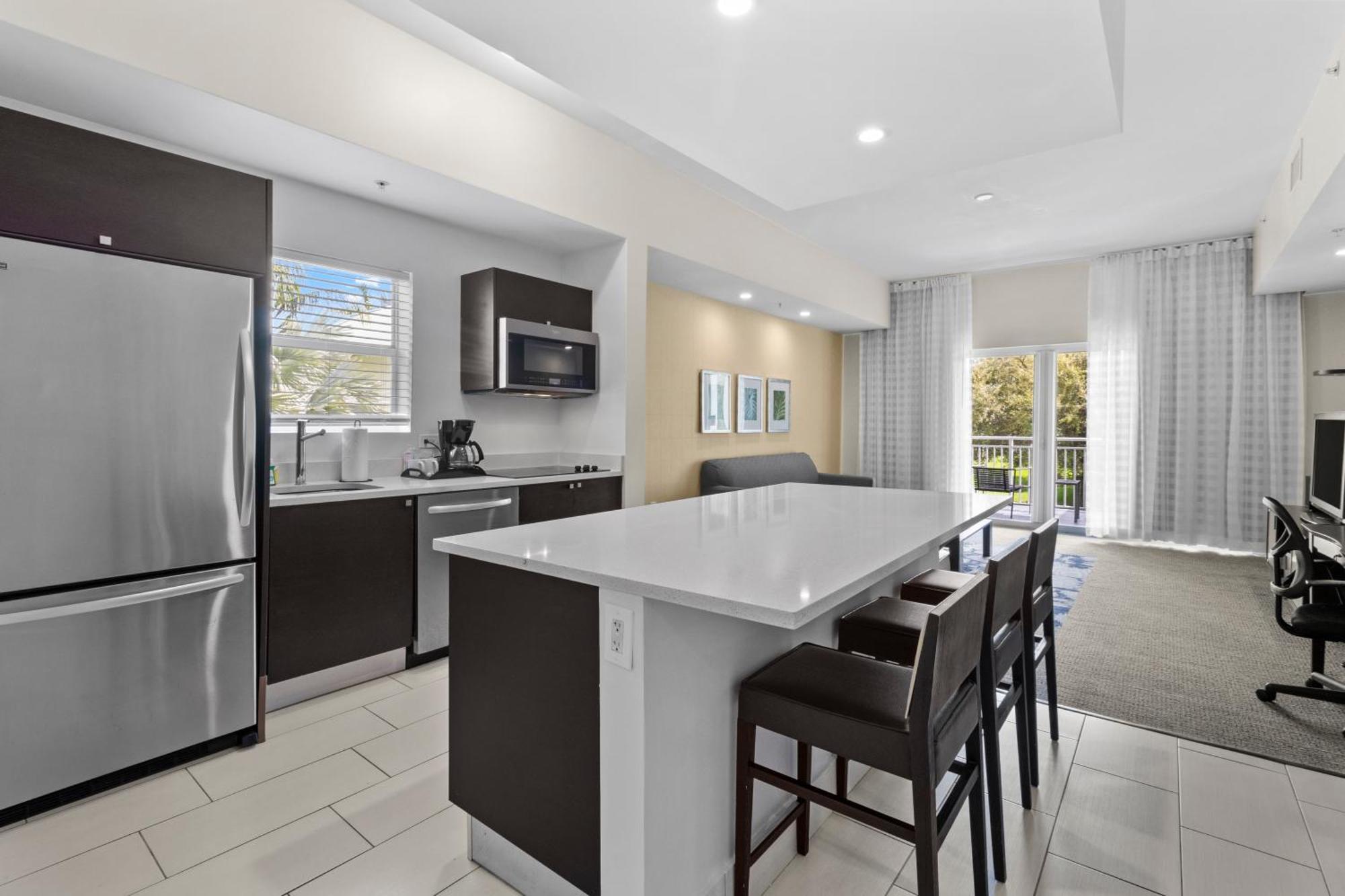 Hotel Provident At The Blue Doral