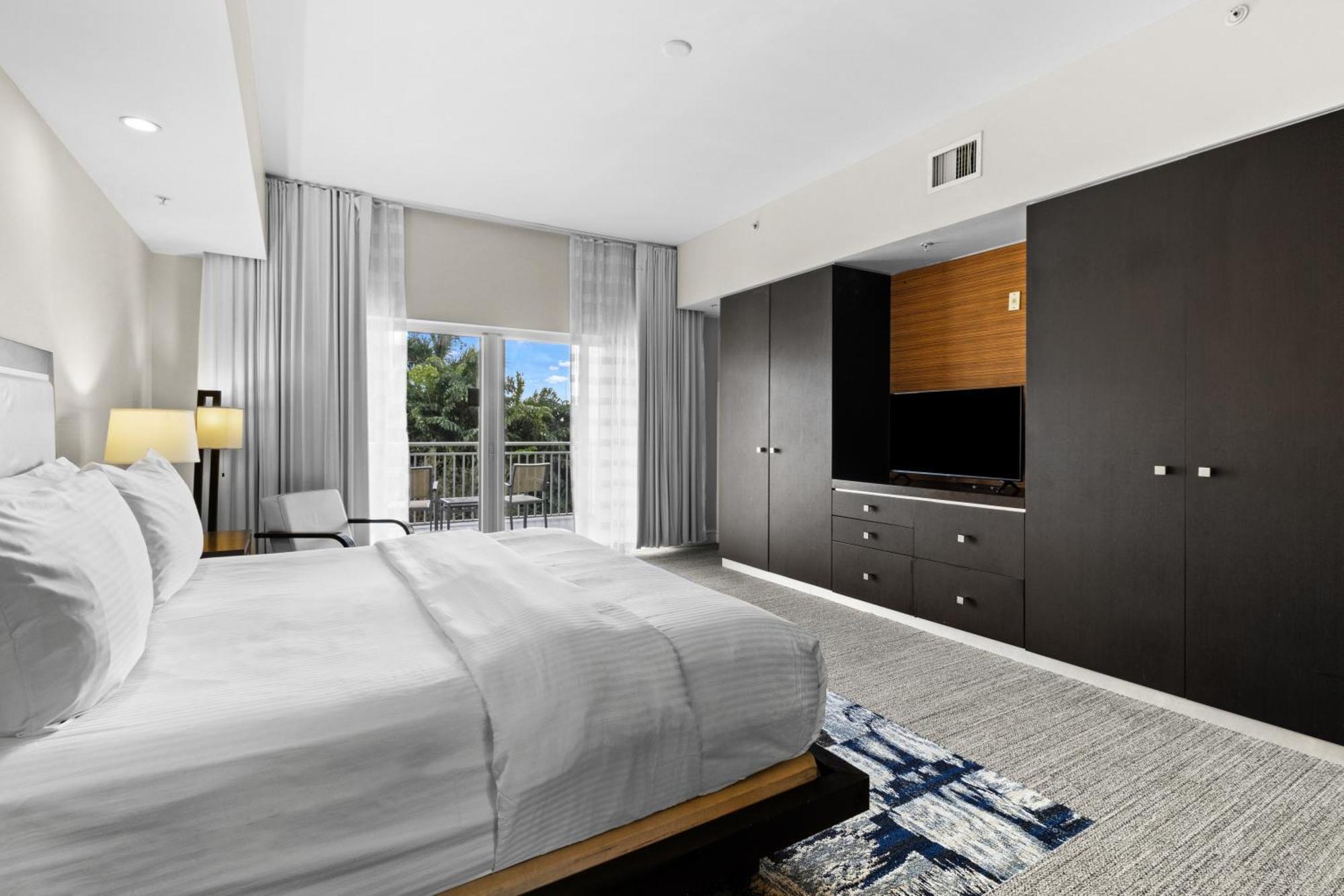 Provident At The Blue Hotel Doral