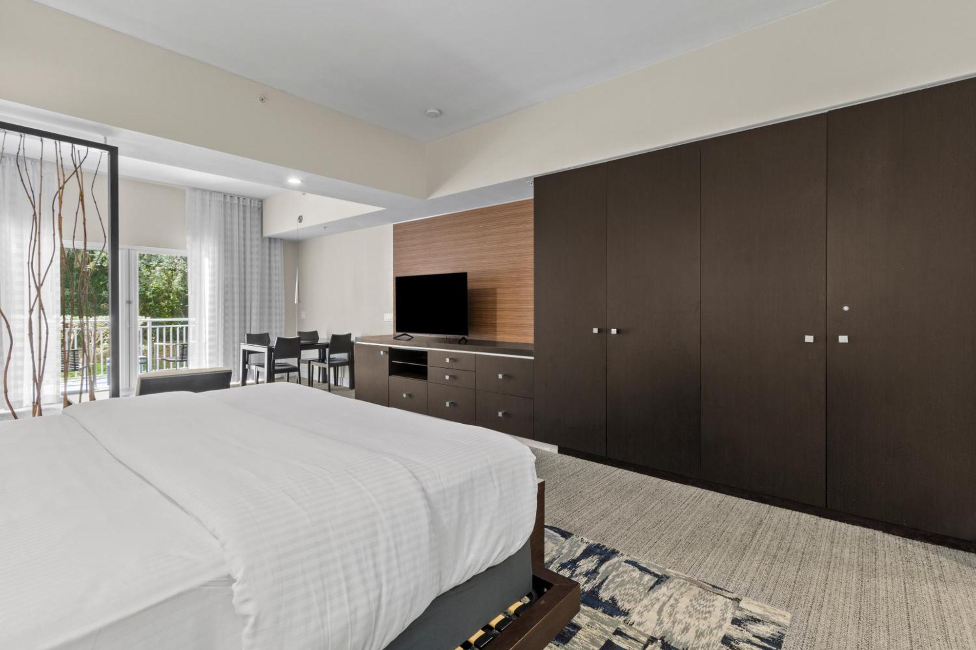 Hotel Provident At The Blue Doral