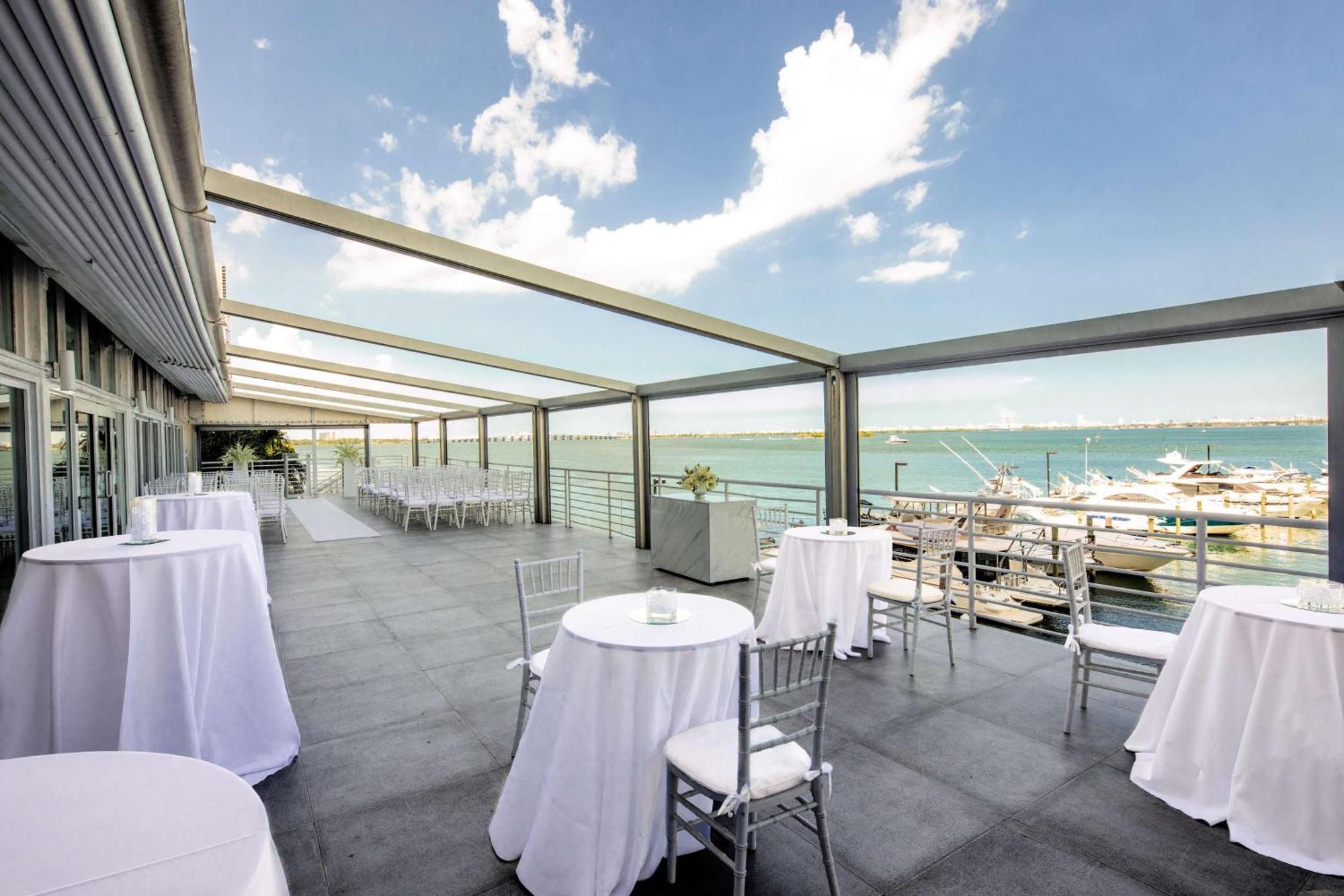 Hotel Doubletree By Hilton Grand Biscayne Bay