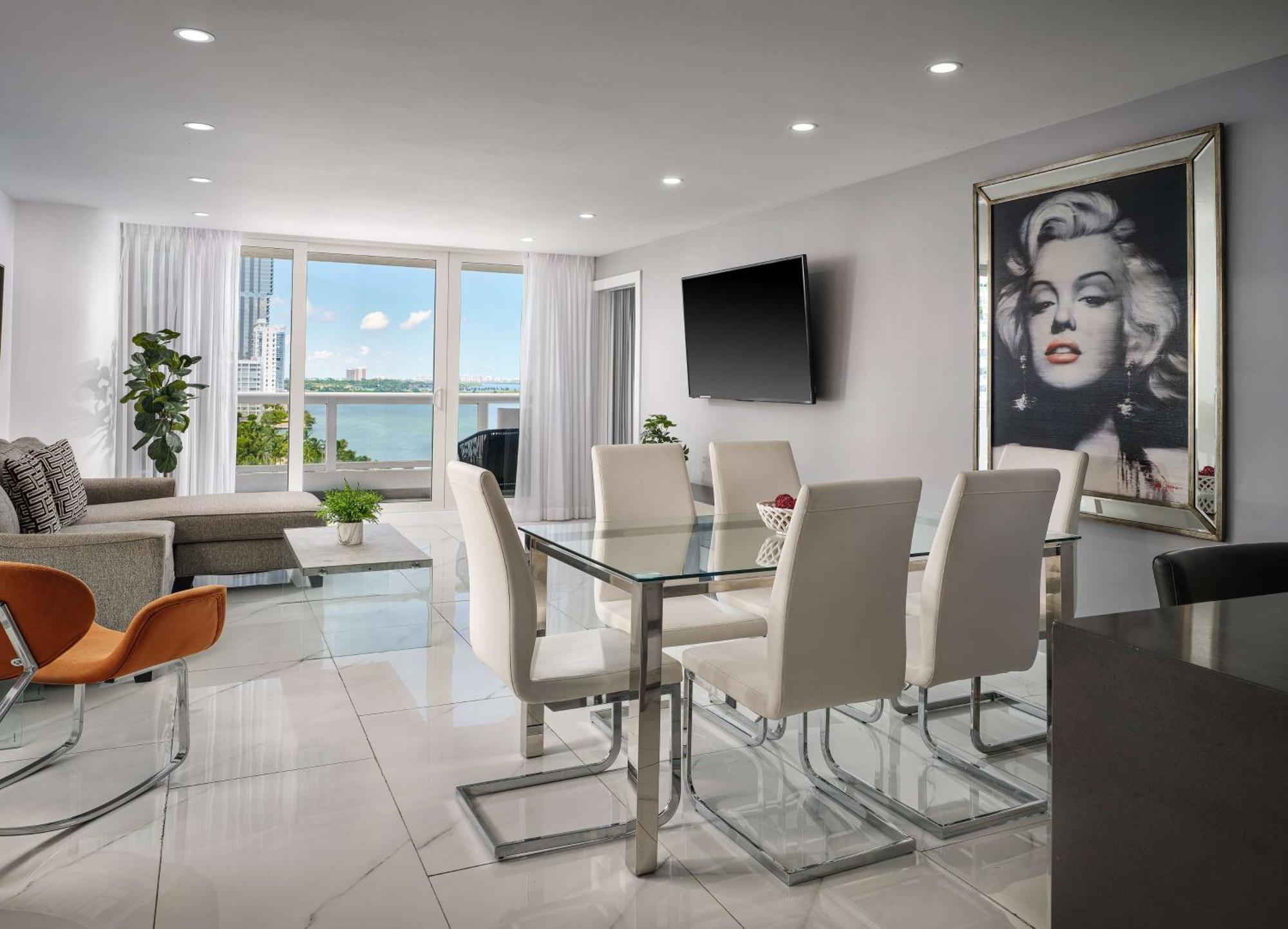 Doubletree By Hilton Grand Biscayne Bay 4* Miami