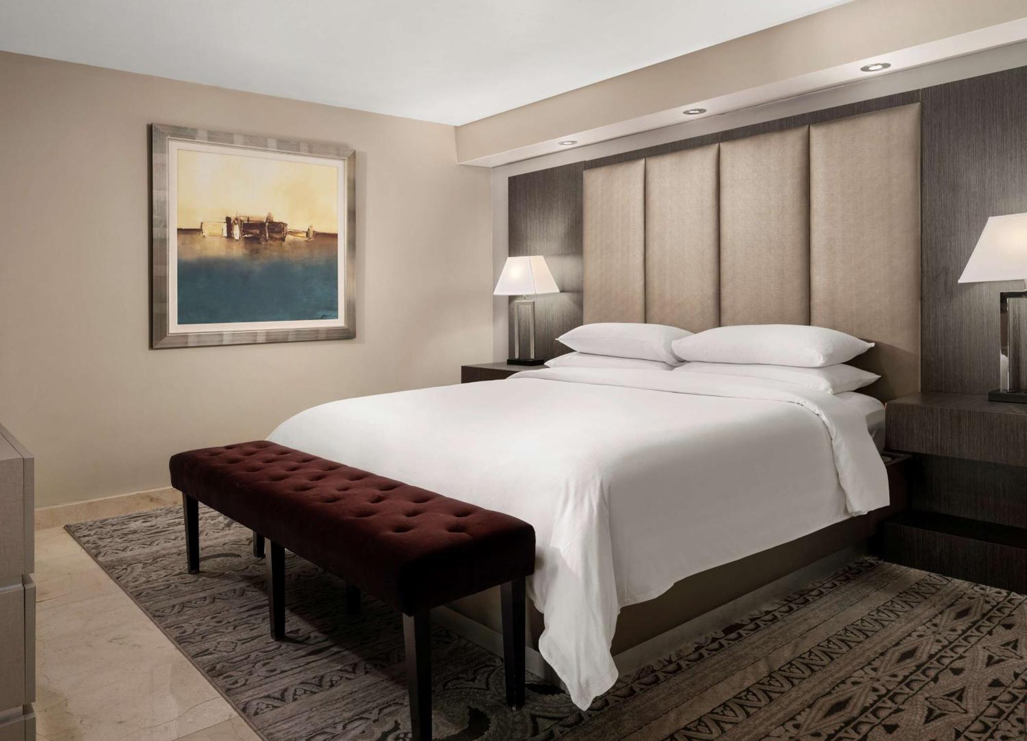 Hotel Doubletree By Hilton Grand Biscayne Bay