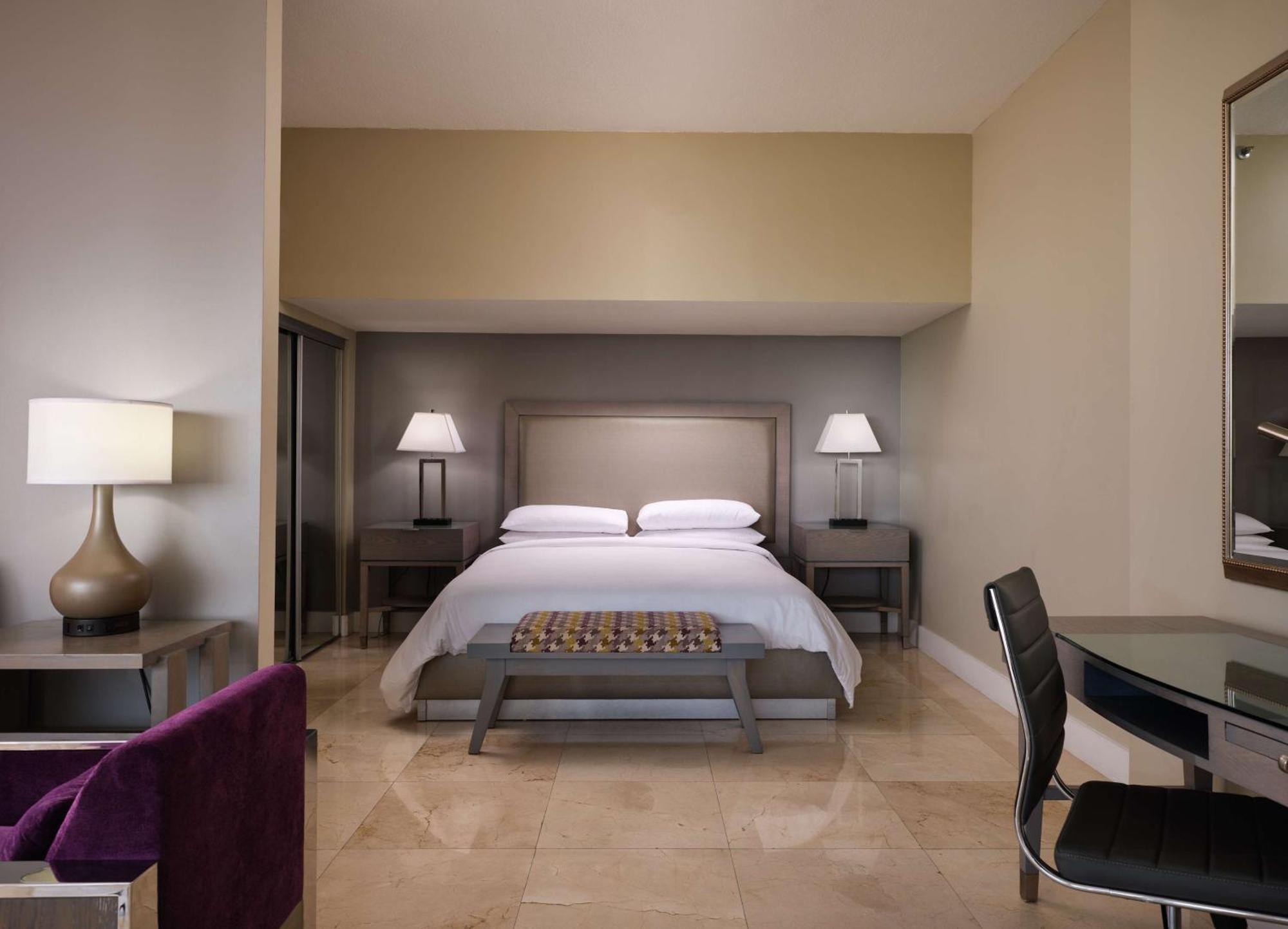 Doubletree By Hilton Grand Biscayne Bay 4* Miami