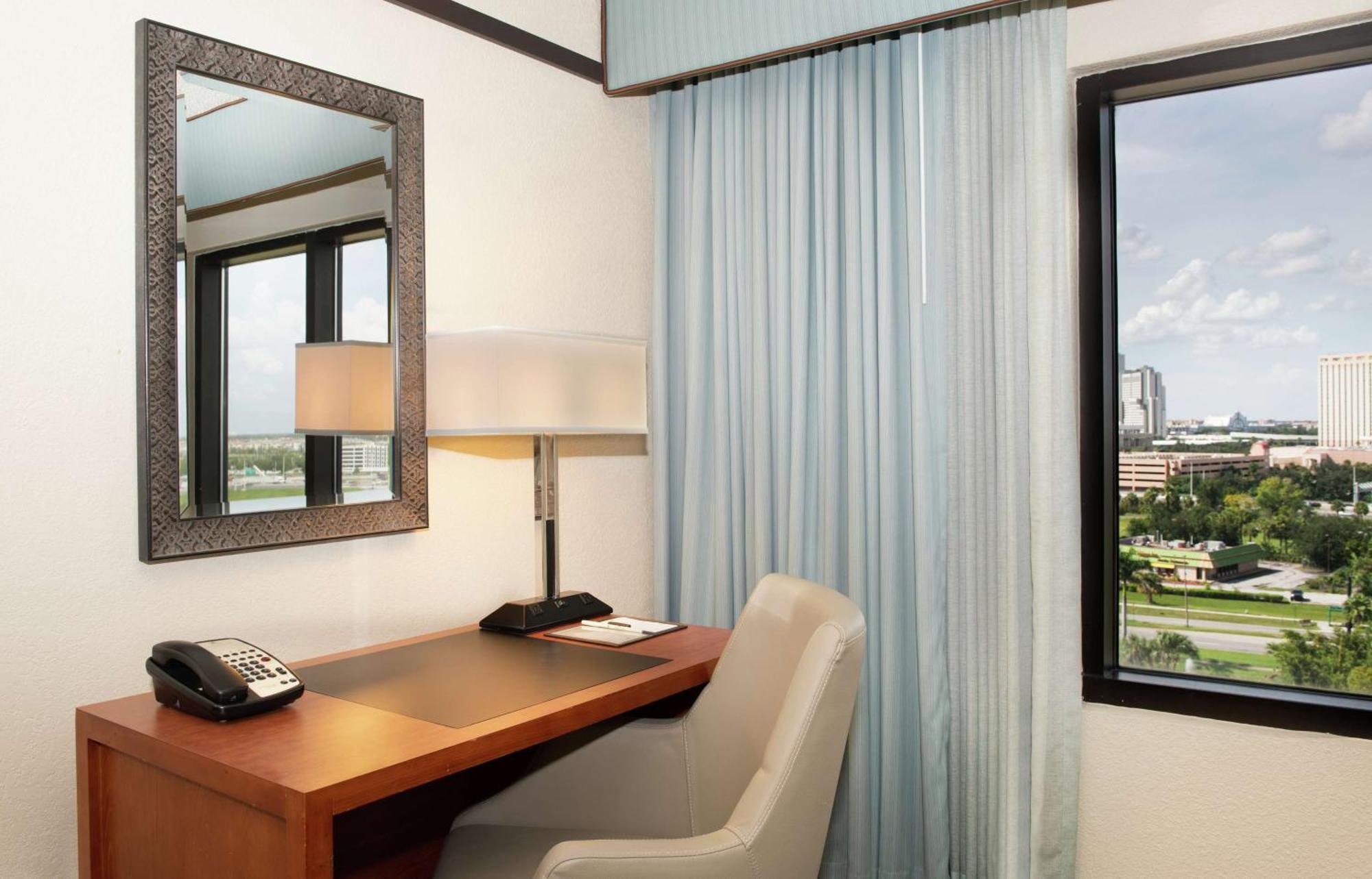 Doubletree By Hilton Orlando At Seaworld Resort 4*