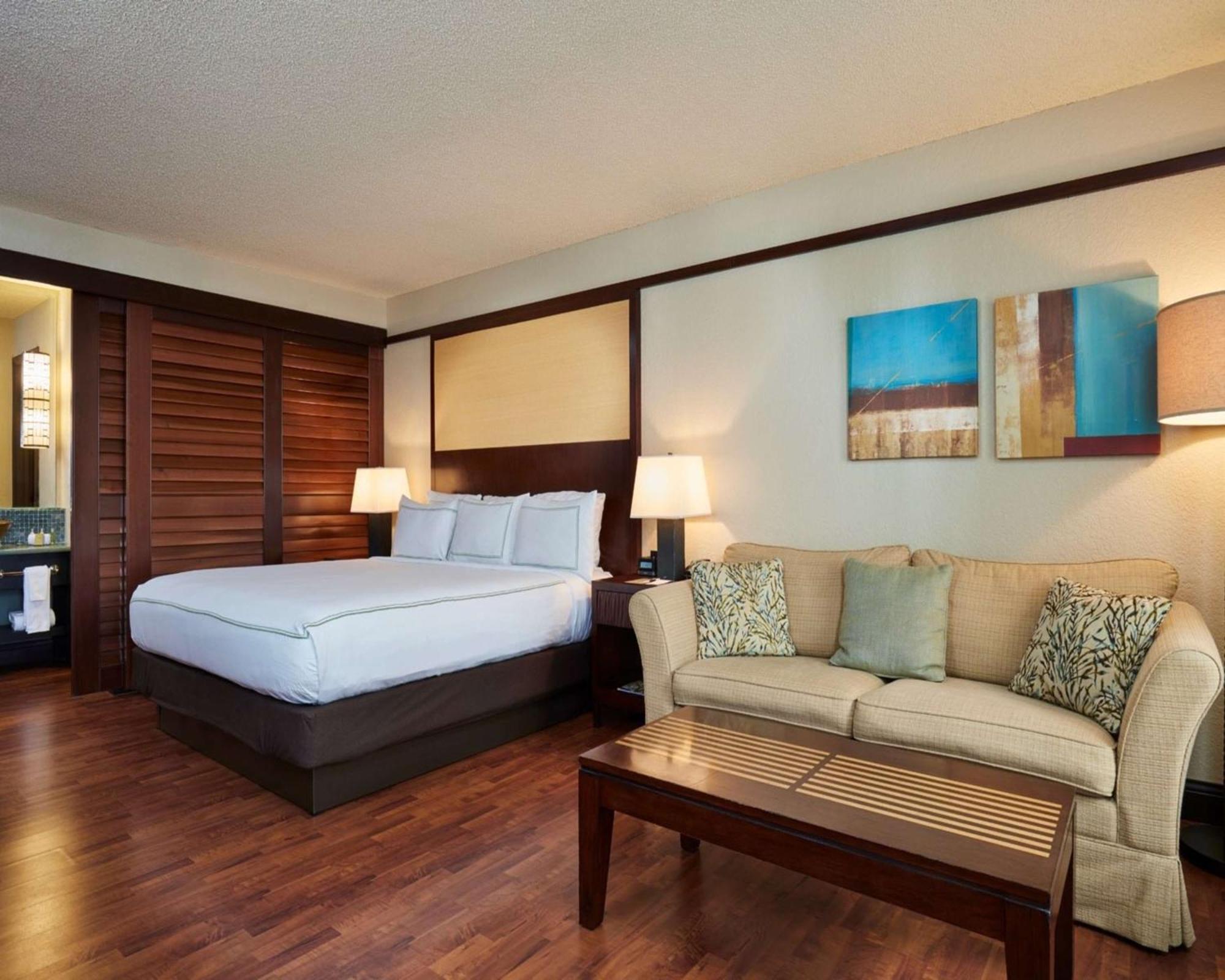 Doubletree By Hilton Orlando At Seaworld Resort 4*