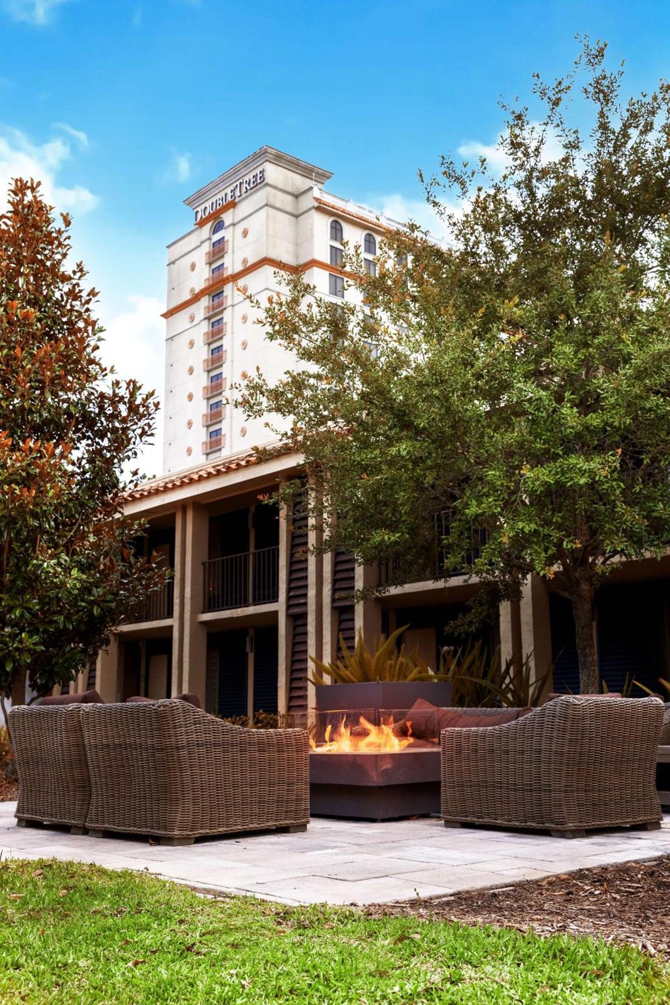 Doubletree By Hilton Orlando At Seaworld Resort 4*
