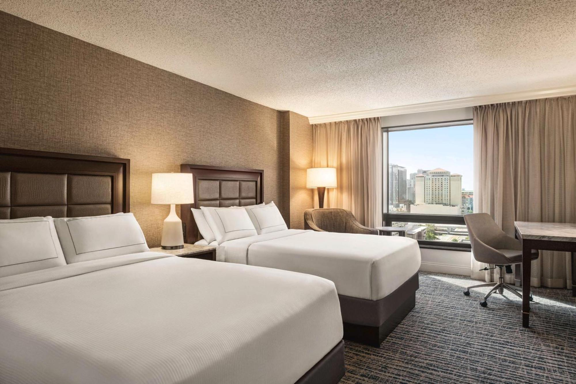 Hilton Downtown 4* Tampa