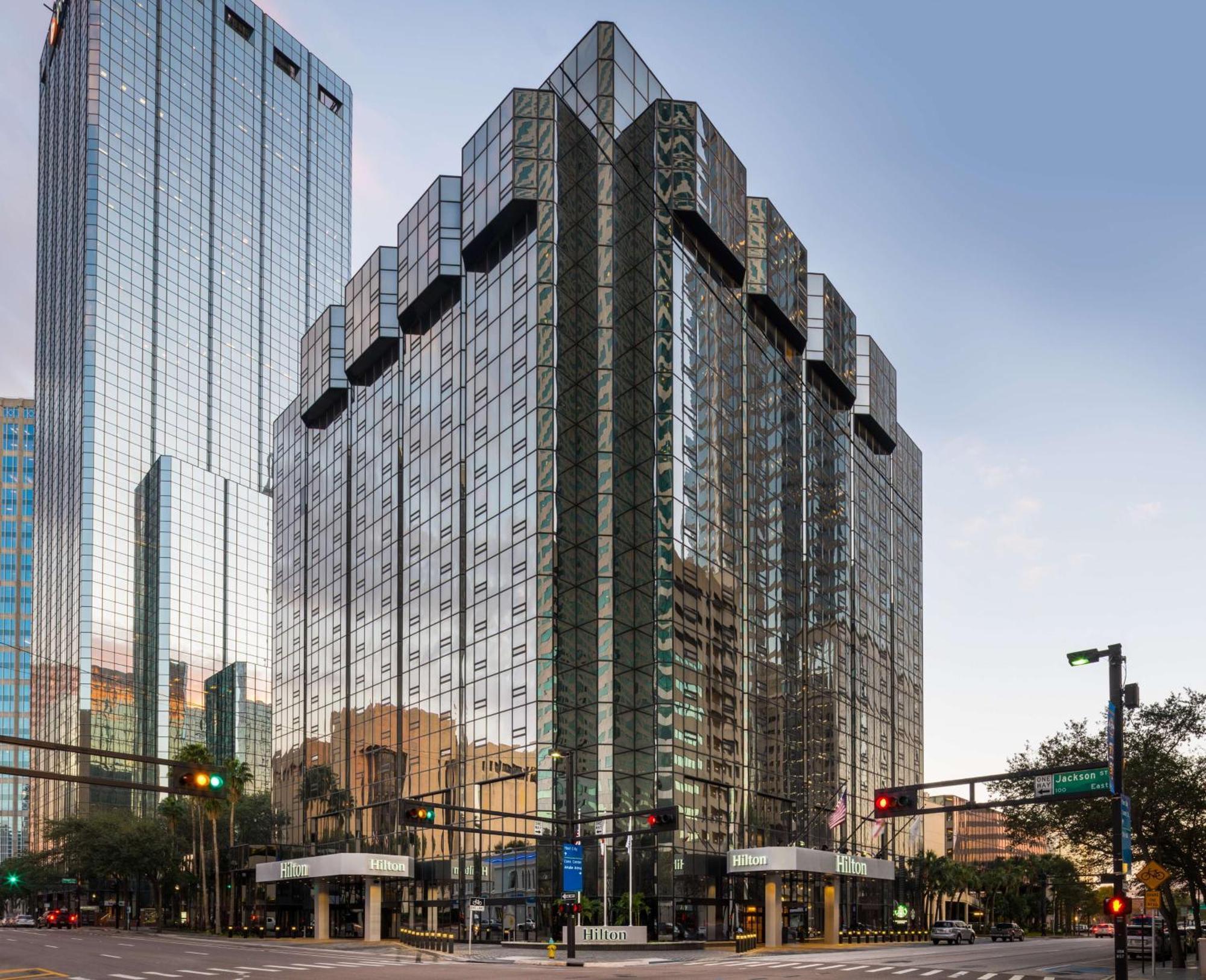 Hilton Downtown 4*