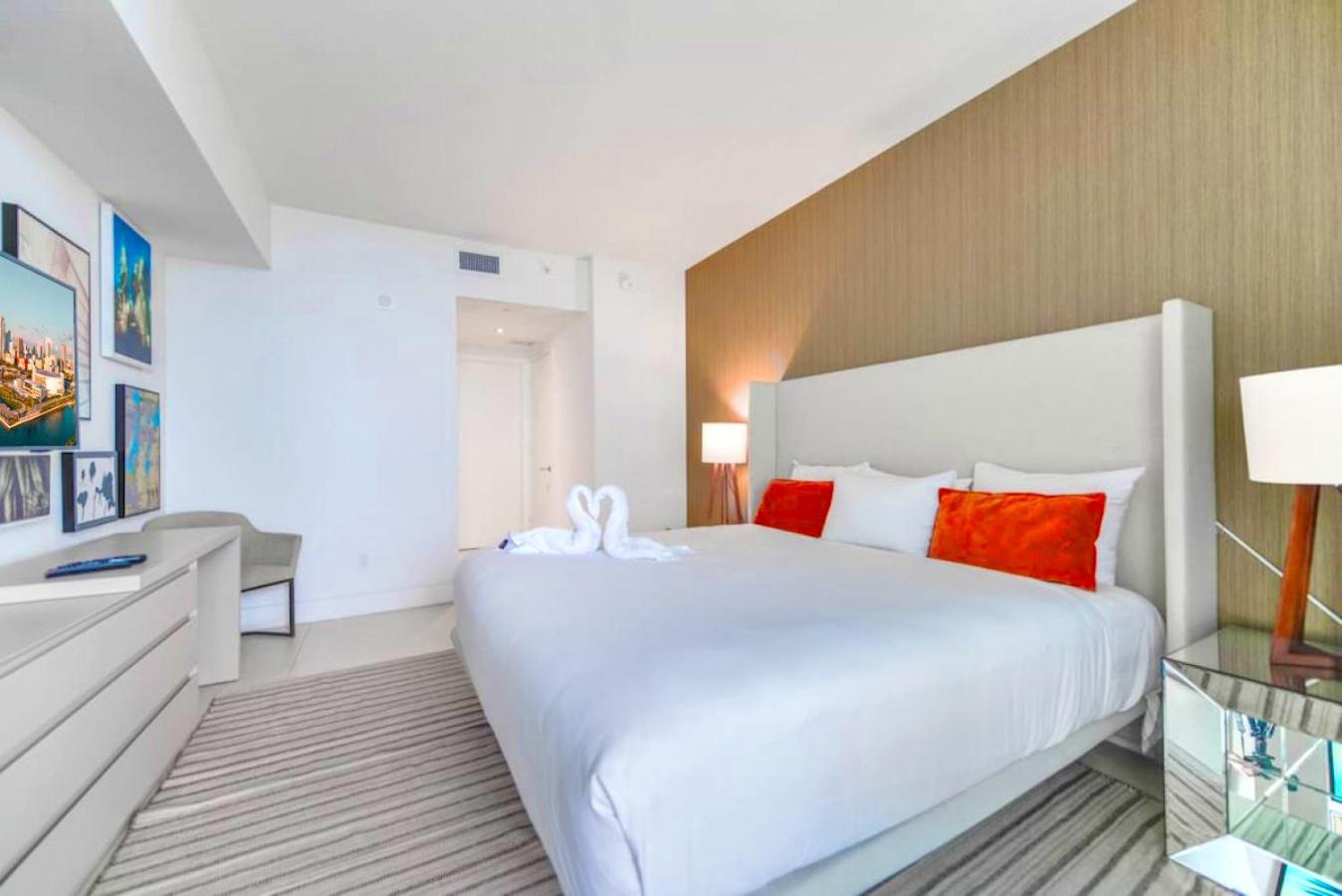 Enjoy The Perfect Vacations In Our Apartment *