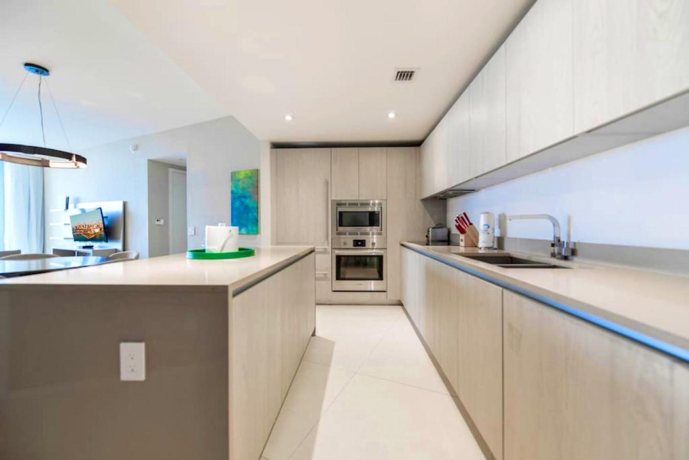 Enjoy The Perfect Vacations In Our Apartment Hollywood