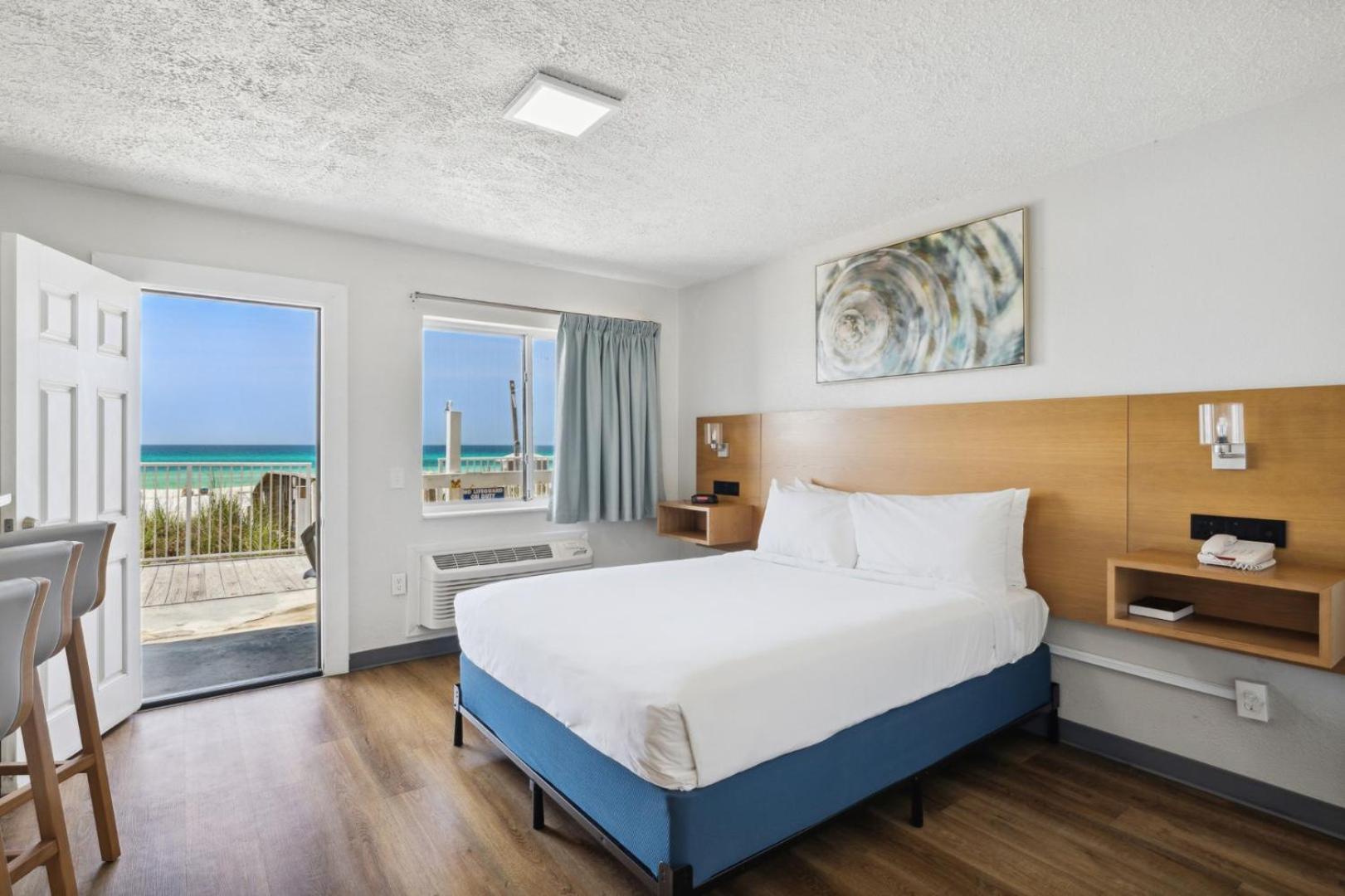 Sugar Sands Beachfront Hotel, A By The Sea Laguna Beach
