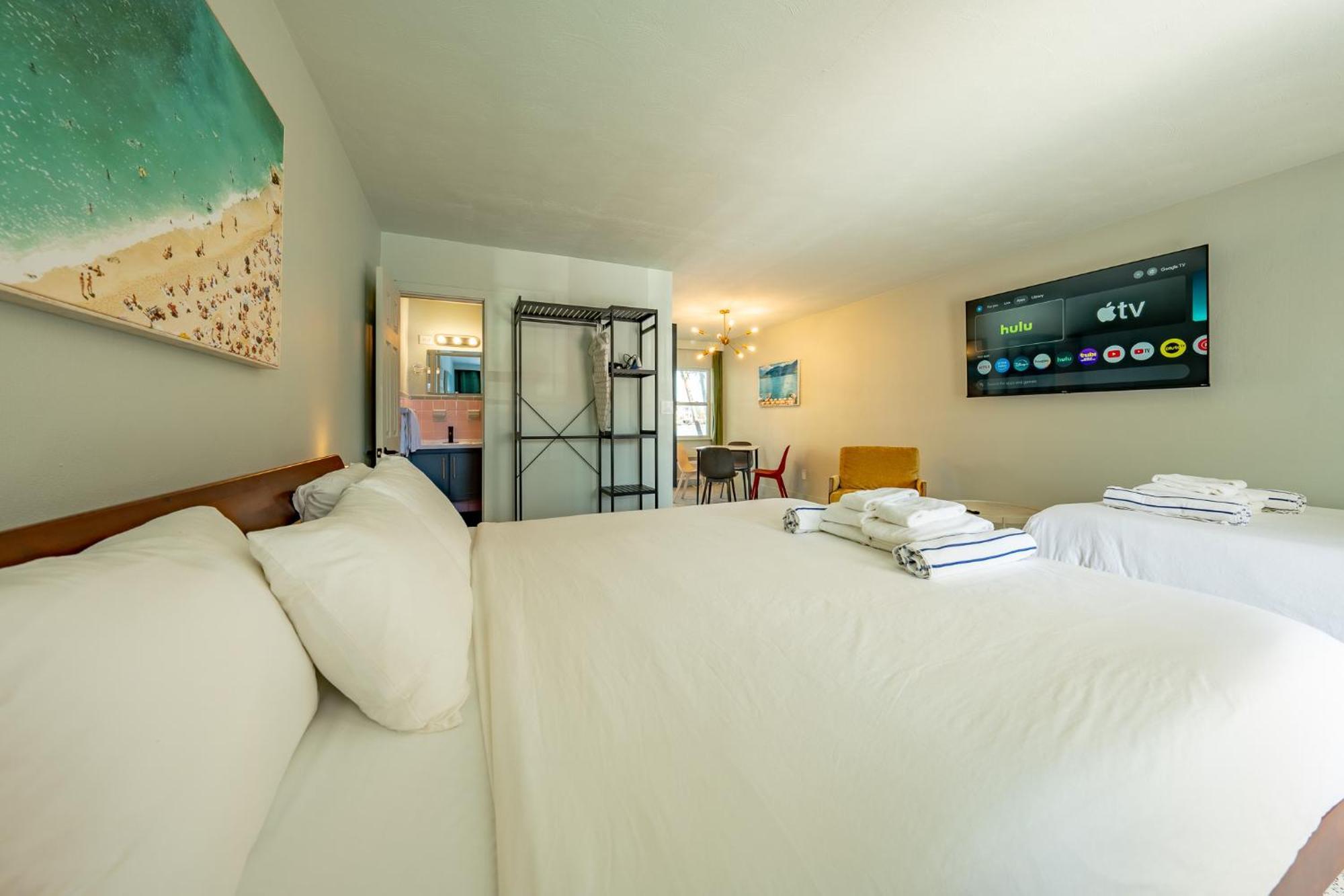 Tropical Breeze Apartment Clearwater Beach