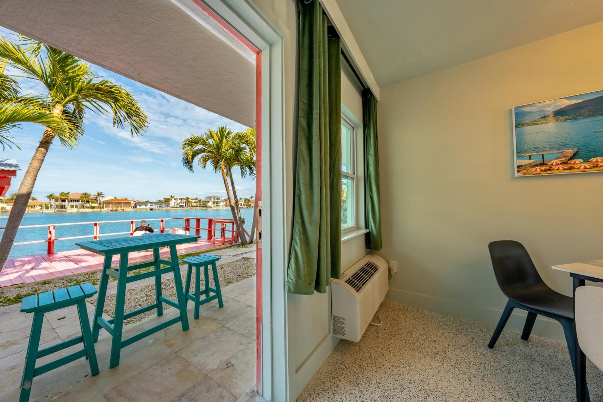 Tropical Breeze * Clearwater Beach