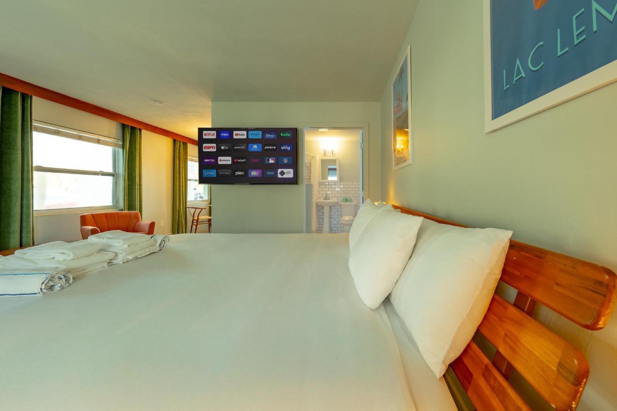 Tropical Breeze Apartment *