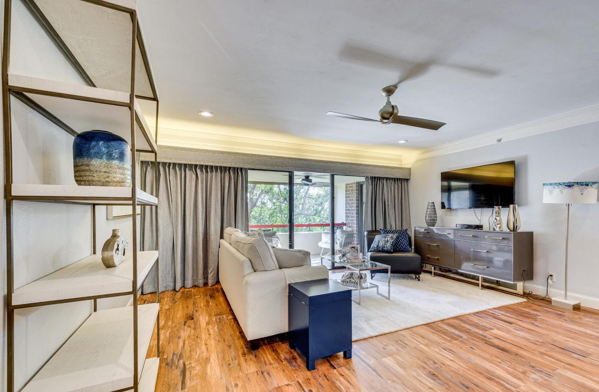 8 Mi To Honeymoon Island Golf Getaway With Balcony! Apartment *