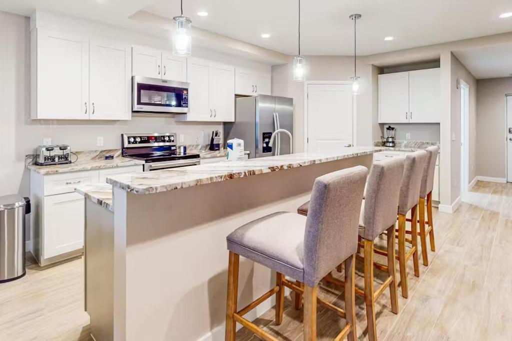 Gulf Access With Boat Slip, Heated Saltwater Pool, Dog-friendly-bacino Vista #308 - Roelens *
