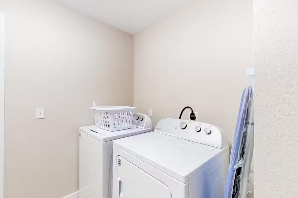 Gulf Access With Boat Slip, Heated Saltwater Pool, Dog-friendly - Bacino Vista #201 - Roelens Holiday home Cape Coral