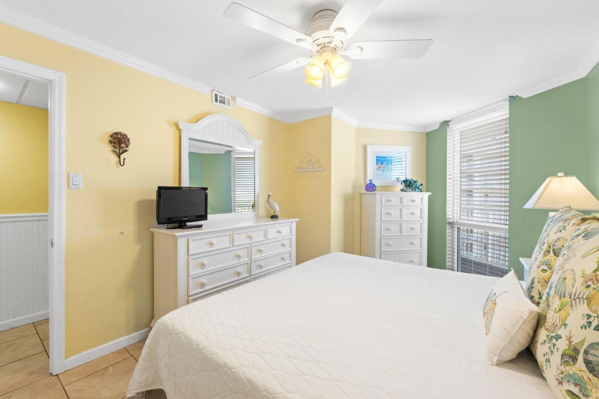Holiday home Pelican Walk 802