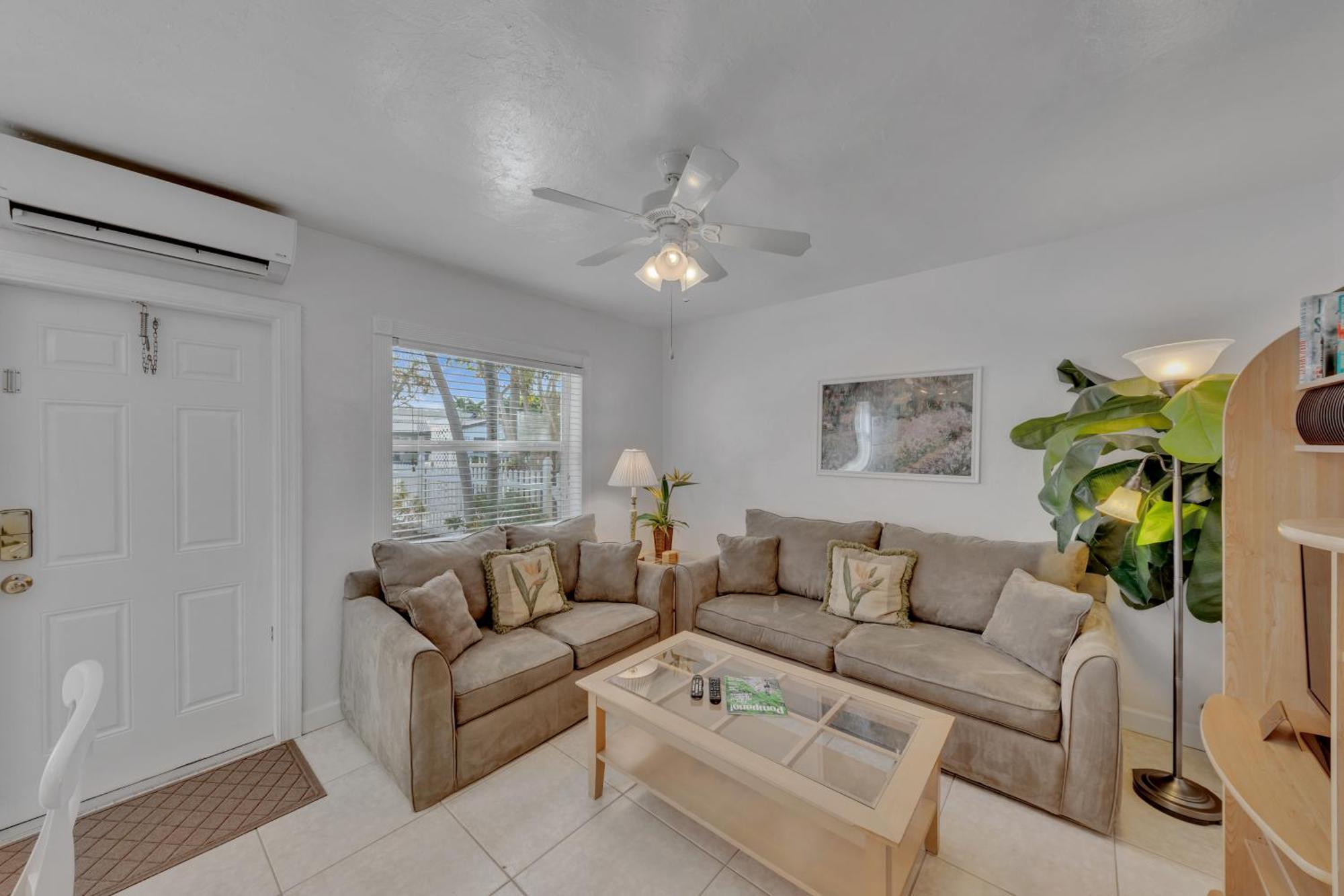 Bahama Club Pompano - Lauderdale - Charming And Cozy & Close To With Pool 3* Pompano Beach