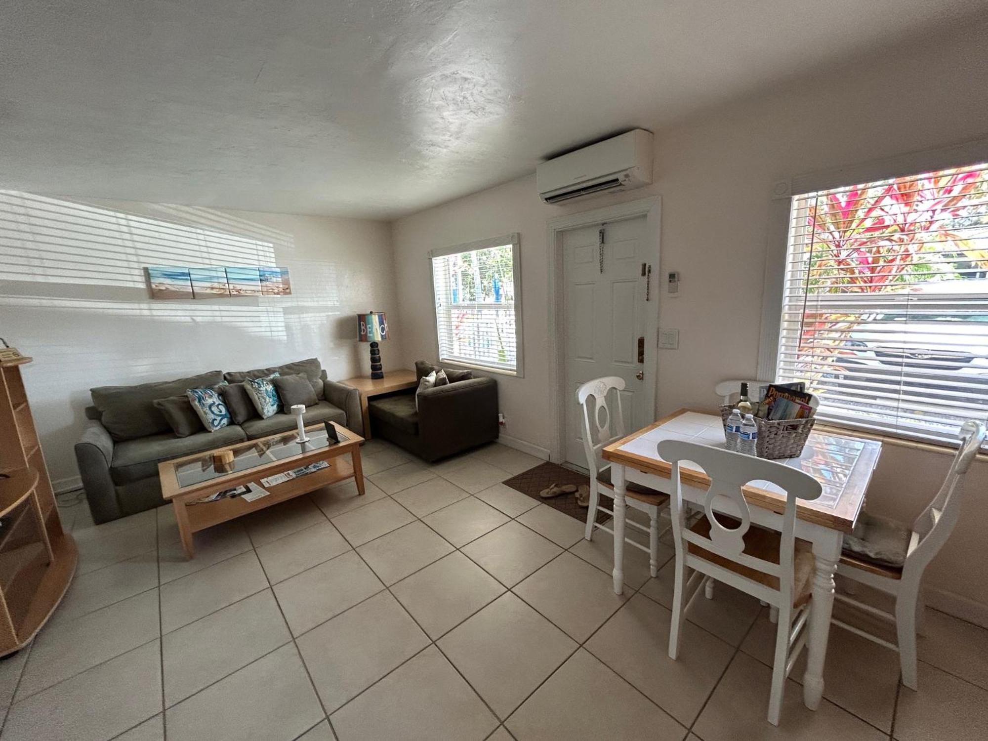 Bahama Club Pompano - Lauderdale - Charming And Cozy & Close To With Pool 3* Pompano Beach