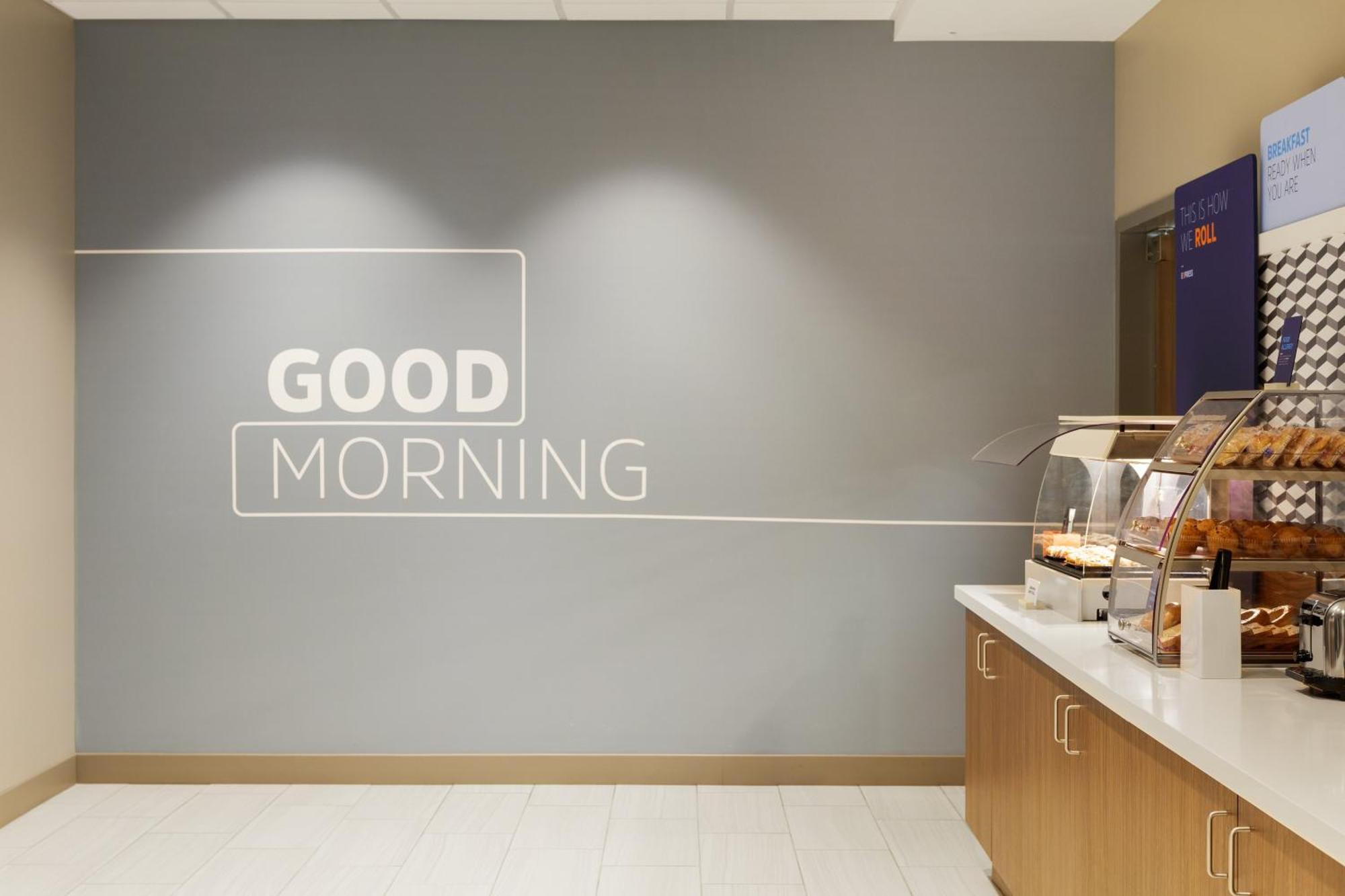 Express & Destin - Miramar By Ihg Hotel